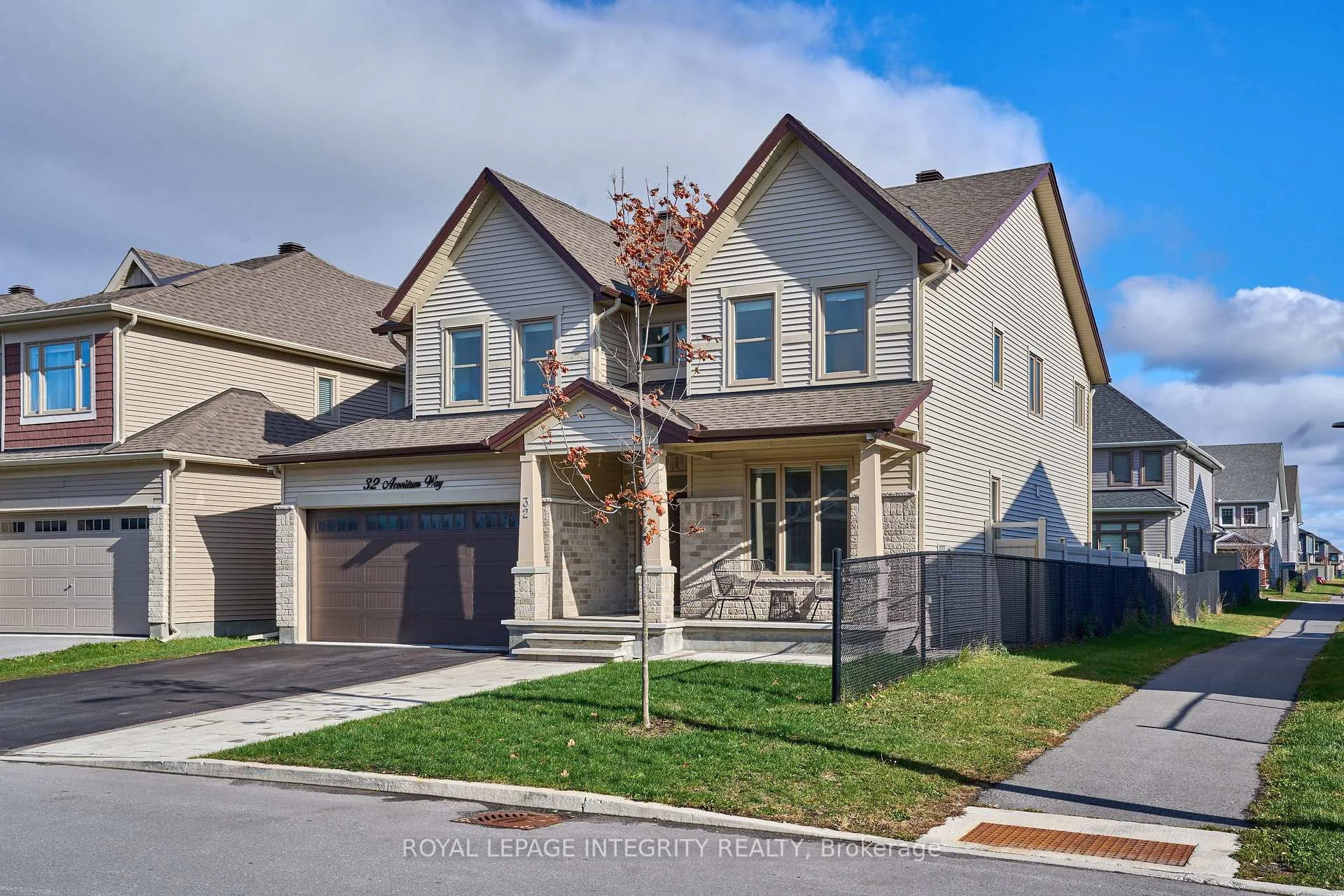 Photo 2 of 32 Aconitum Way, Ottawa, Blossom Park/Kemp Park/Findlay Creek — HOMEH
