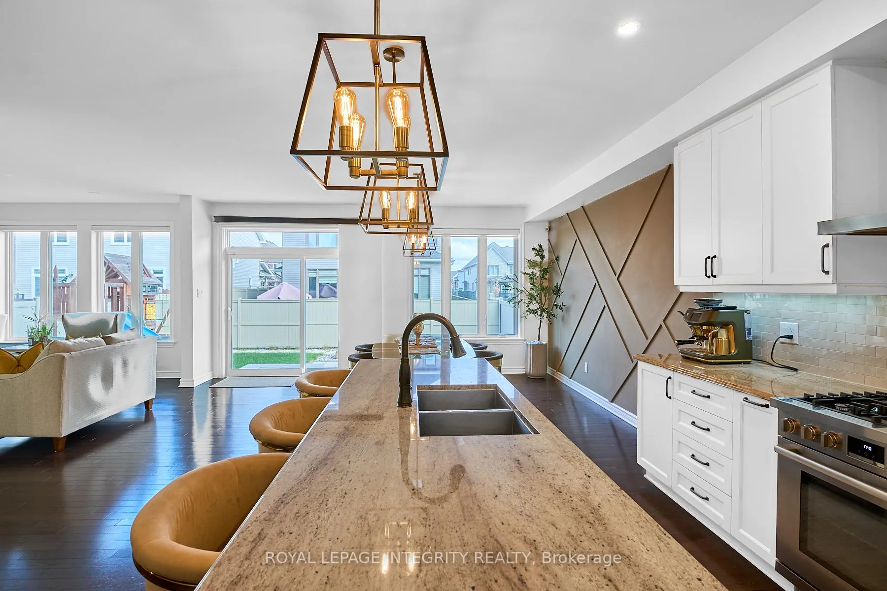 Photo 14 of 32 Aconitum Way, Ottawa, Blossom Park/Kemp Park/Findlay Creek — HOMEH
