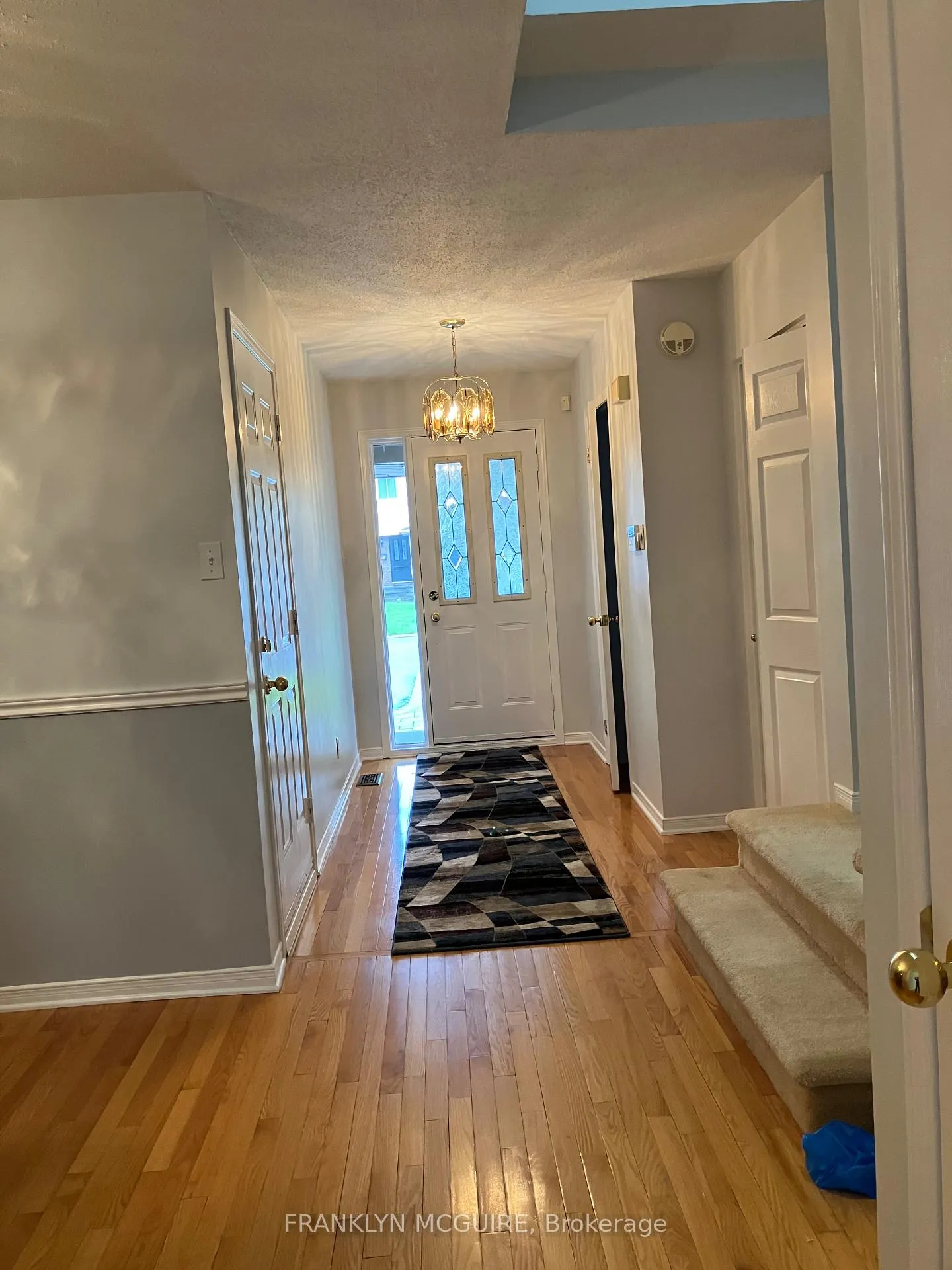 Photo 3 of 22 birchbank Crescent, Ottawa, Kanata - Bridlewood — HOMEH