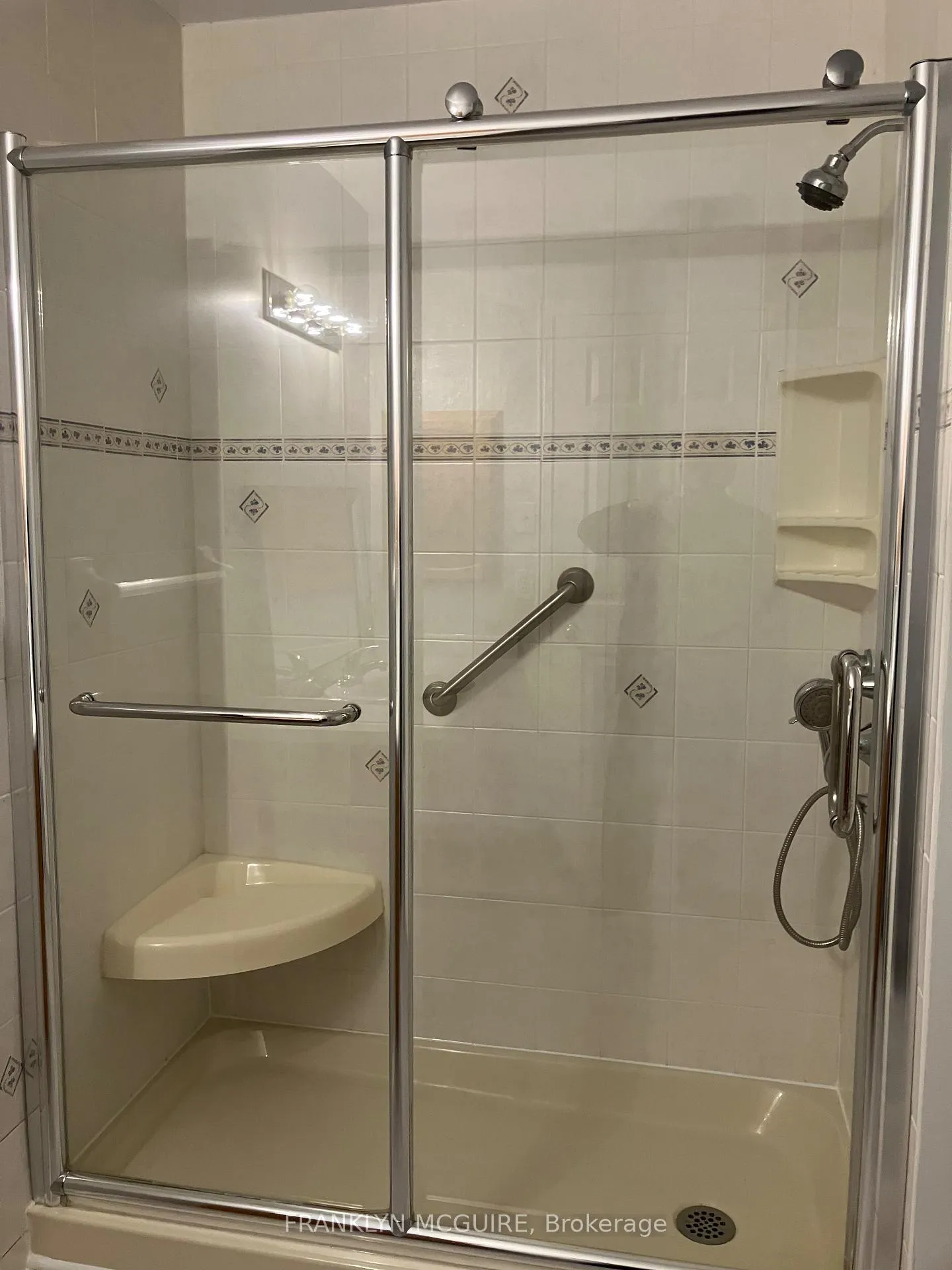 Photo 17 of 22 birchbank Crescent, Ottawa, Kanata - Bridlewood — HOMEH