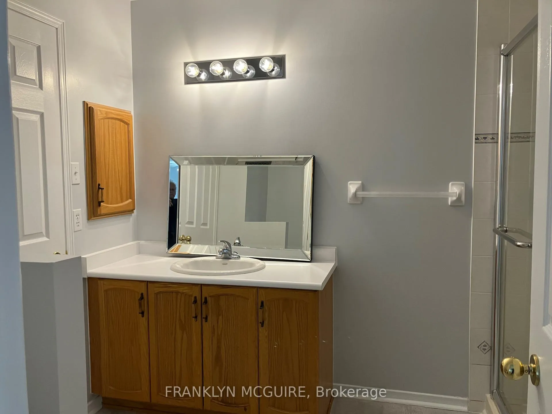 Photo 18 of 22 birchbank Crescent, Ottawa, Kanata - Bridlewood — HOMEH