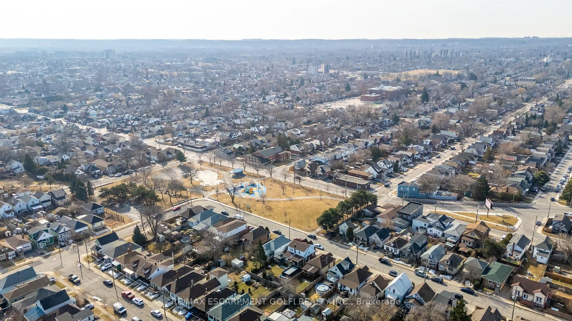 Photo 40 of 35 Allan Avenue, Hamilton, Homeside — HOMEH