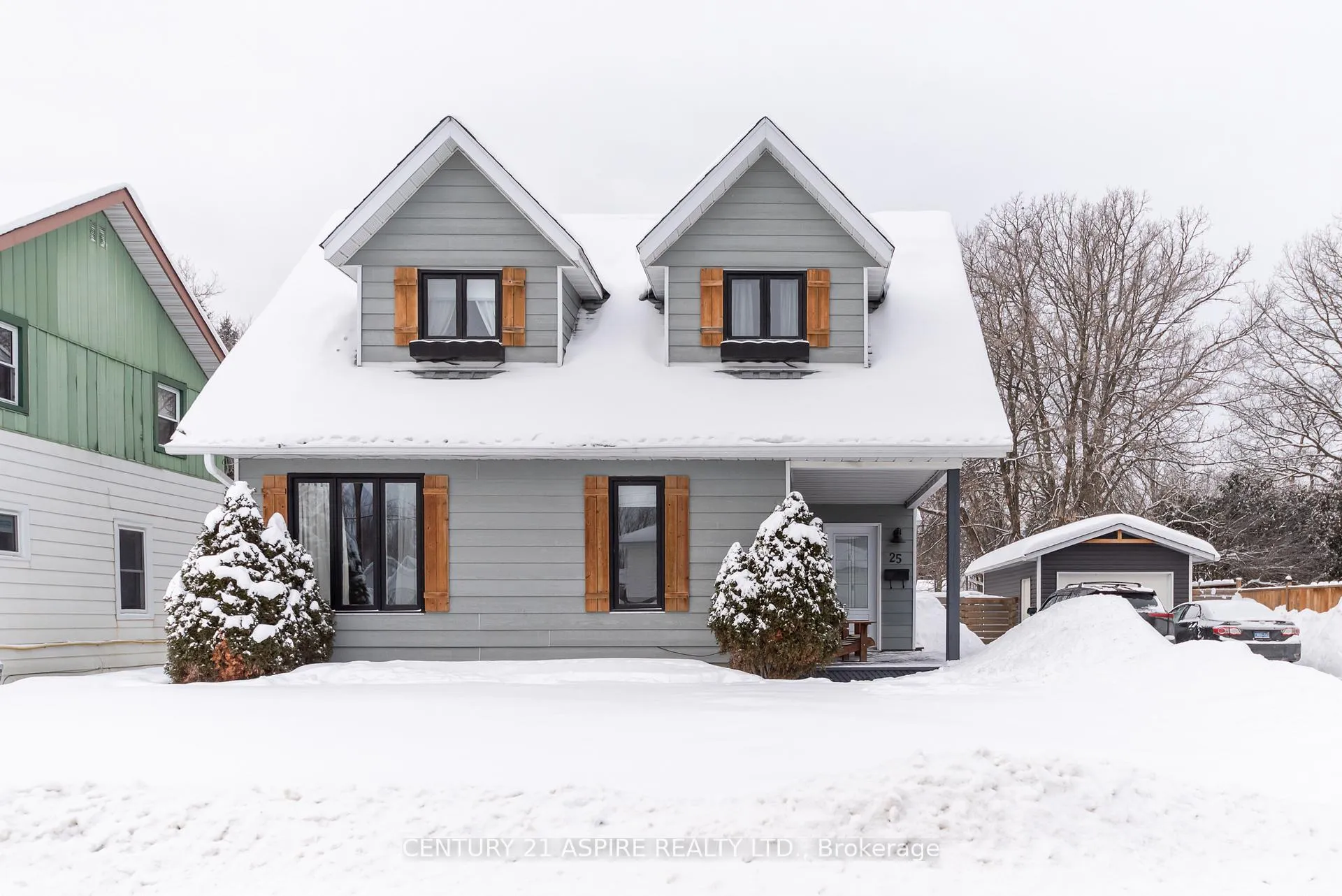 Photo 2 of 25 Doran Street, Petawawa — HOMEH