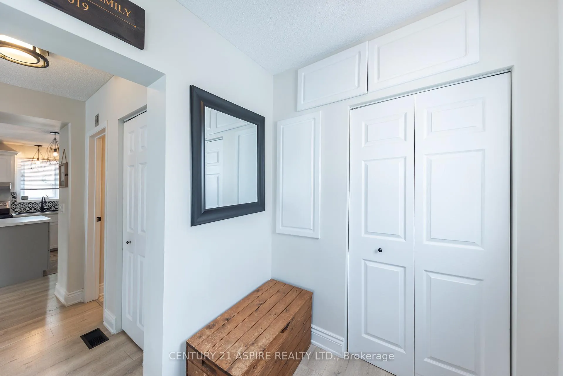 Photo 7 of 25 Doran Street, Petawawa — HOMEH
