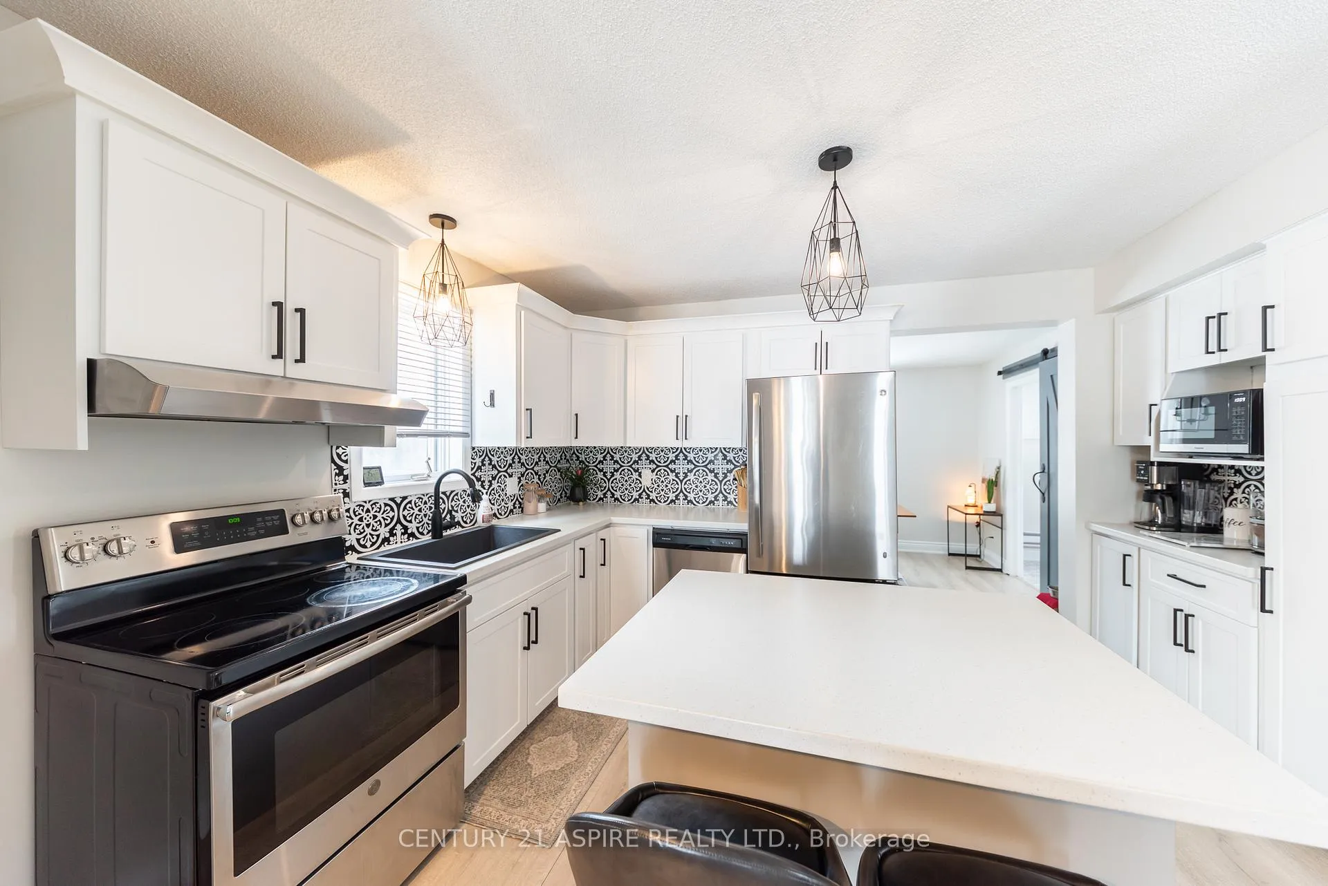 Photo 16 of 25 Doran Street, Petawawa — HOMEH