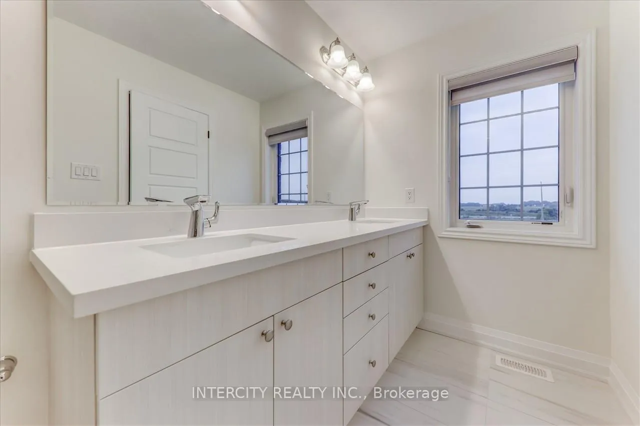 Photo 20 of 27 Broden Crescent, Whitby, Rural Whitby — HOMEH