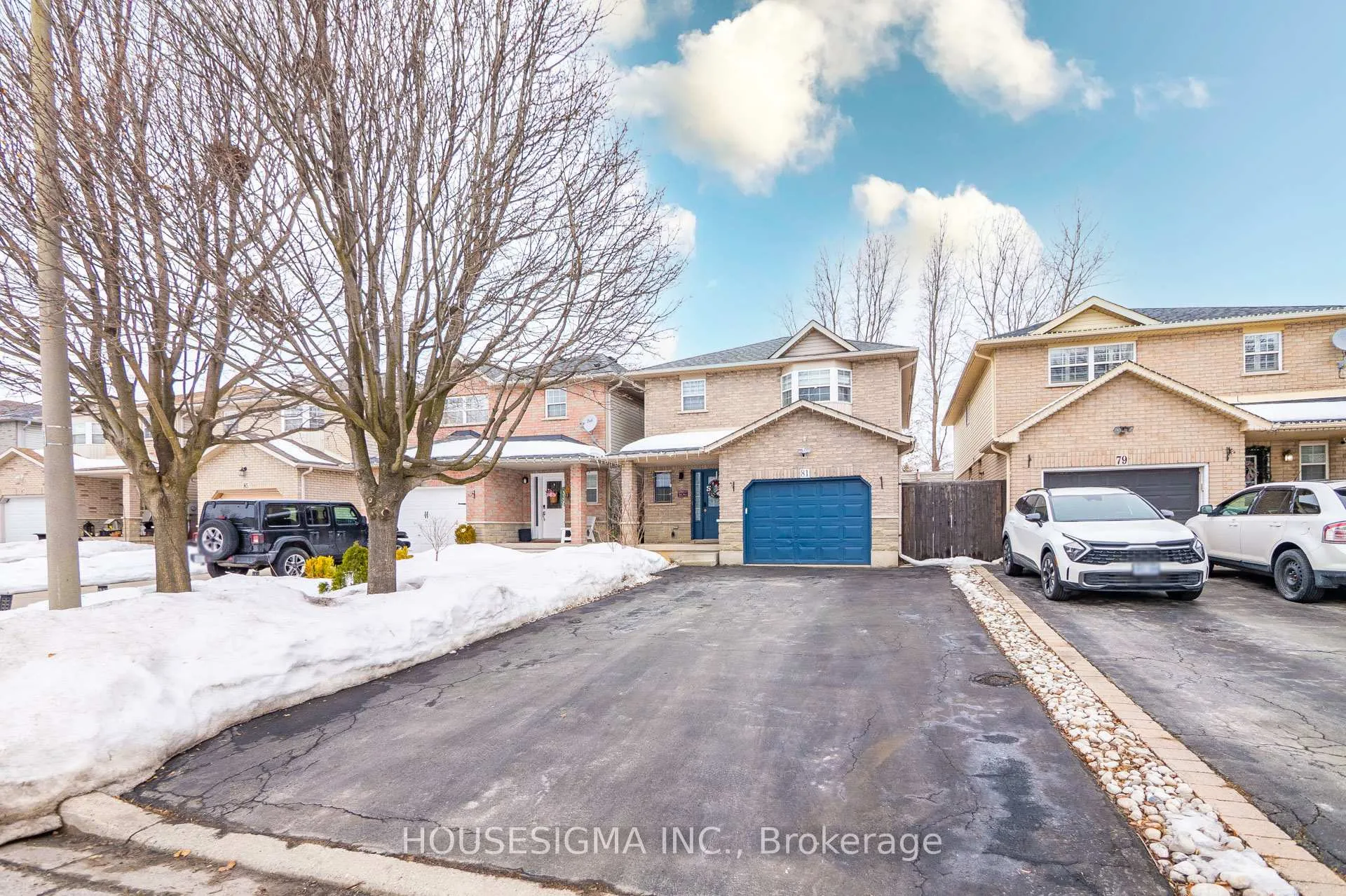 Photo 2 of 81 Kendrick Court, Hamilton, Ancaster — HOMEH
