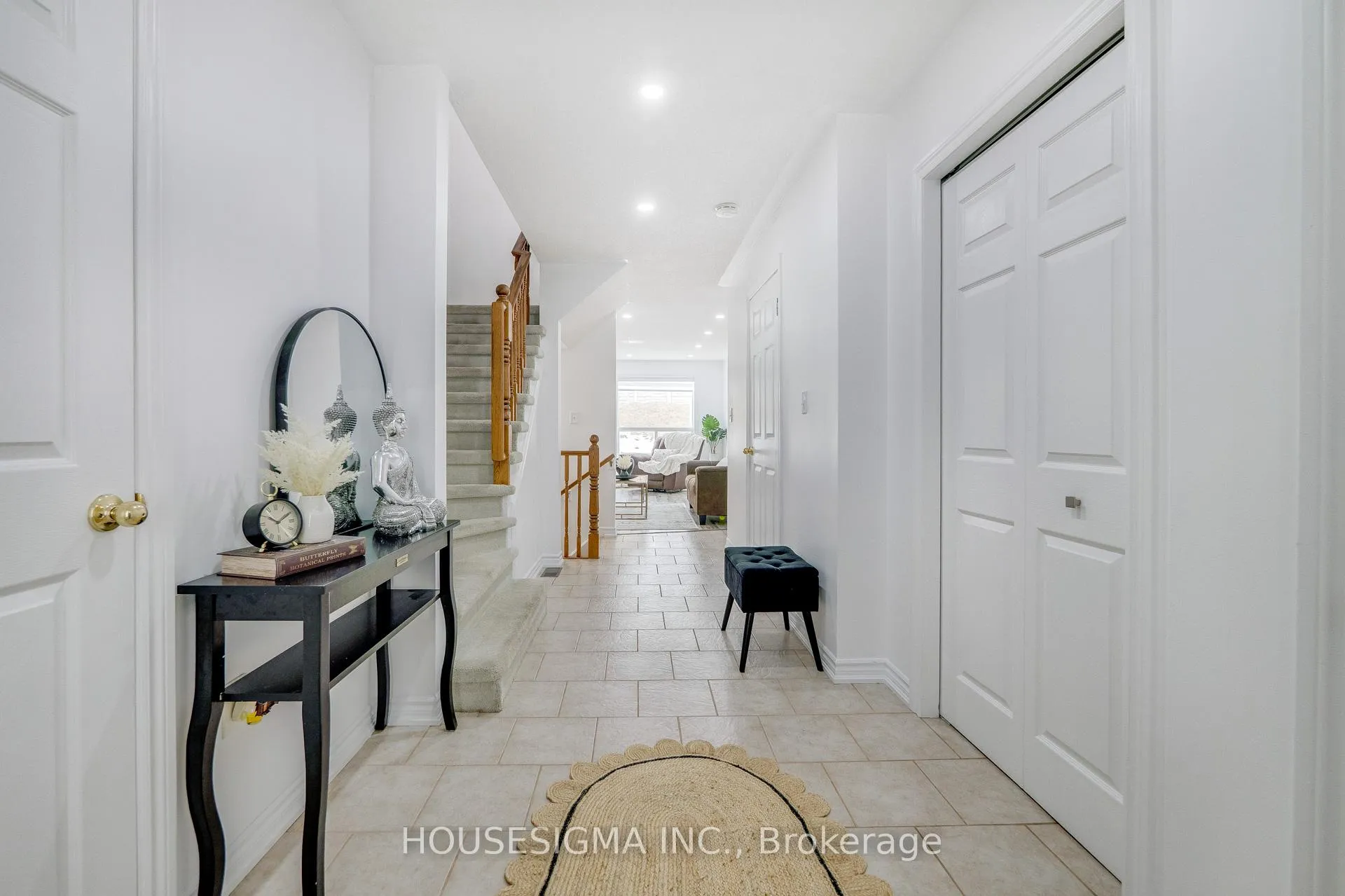 Photo 6 of 81 Kendrick Court, Hamilton, Ancaster — HOMEH