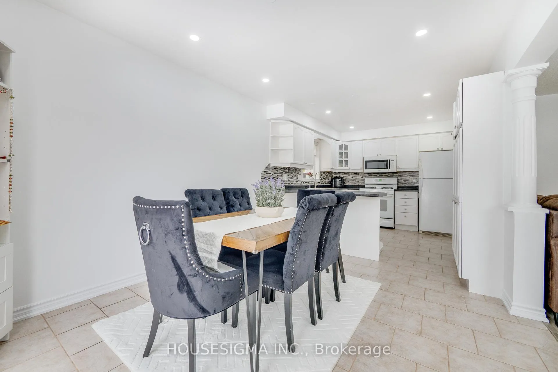 Photo 14 of 81 Kendrick Court, Hamilton, Ancaster — HOMEH
