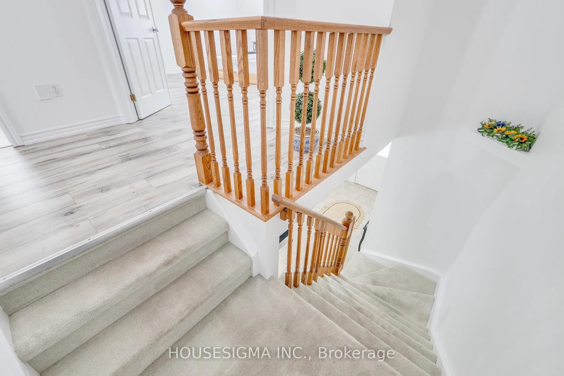 Photo 23 of 81 Kendrick Court, Hamilton, Ancaster — HOMEH