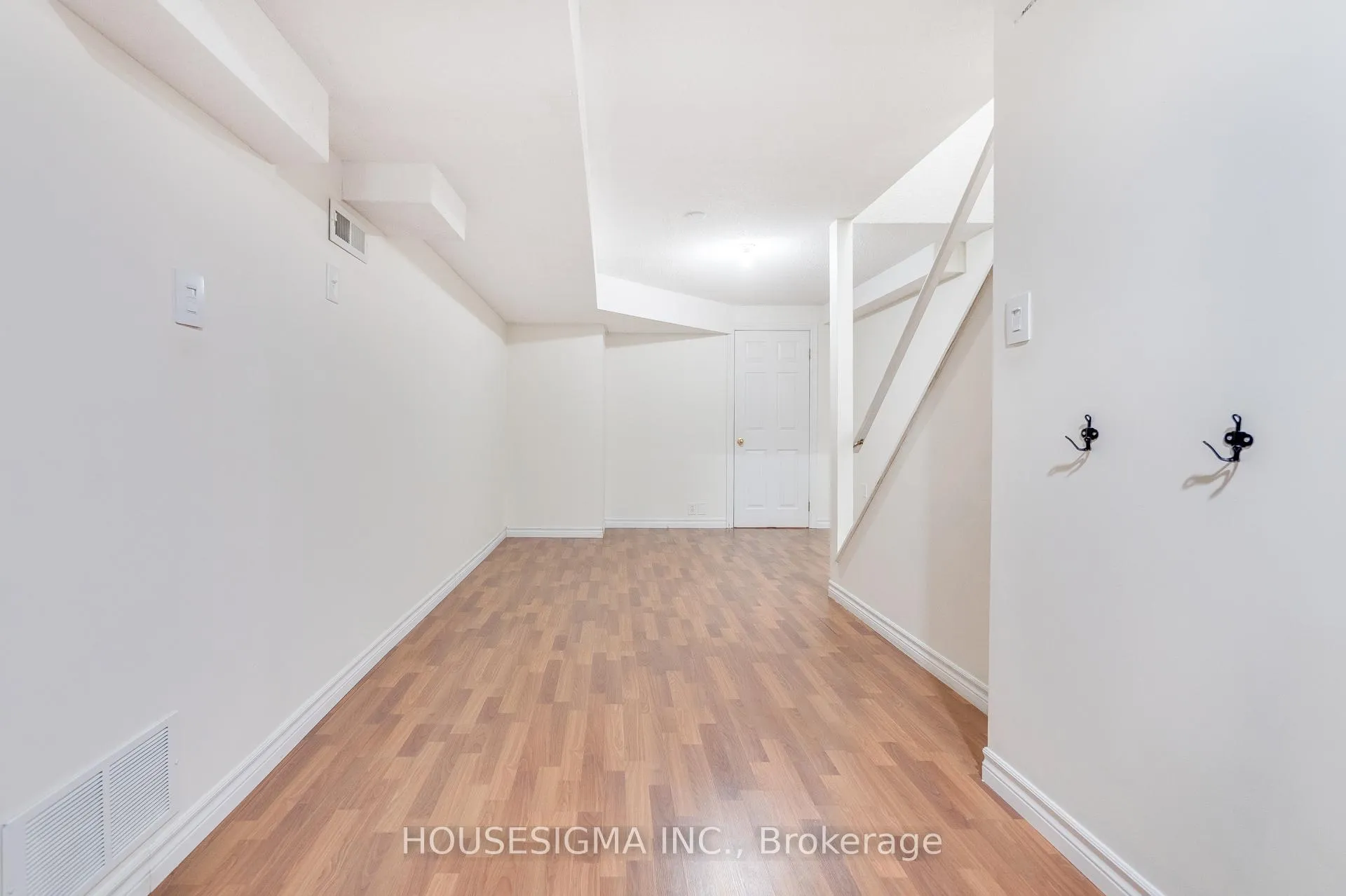 Photo 39 of 81 Kendrick Court, Hamilton, Ancaster — HOMEH