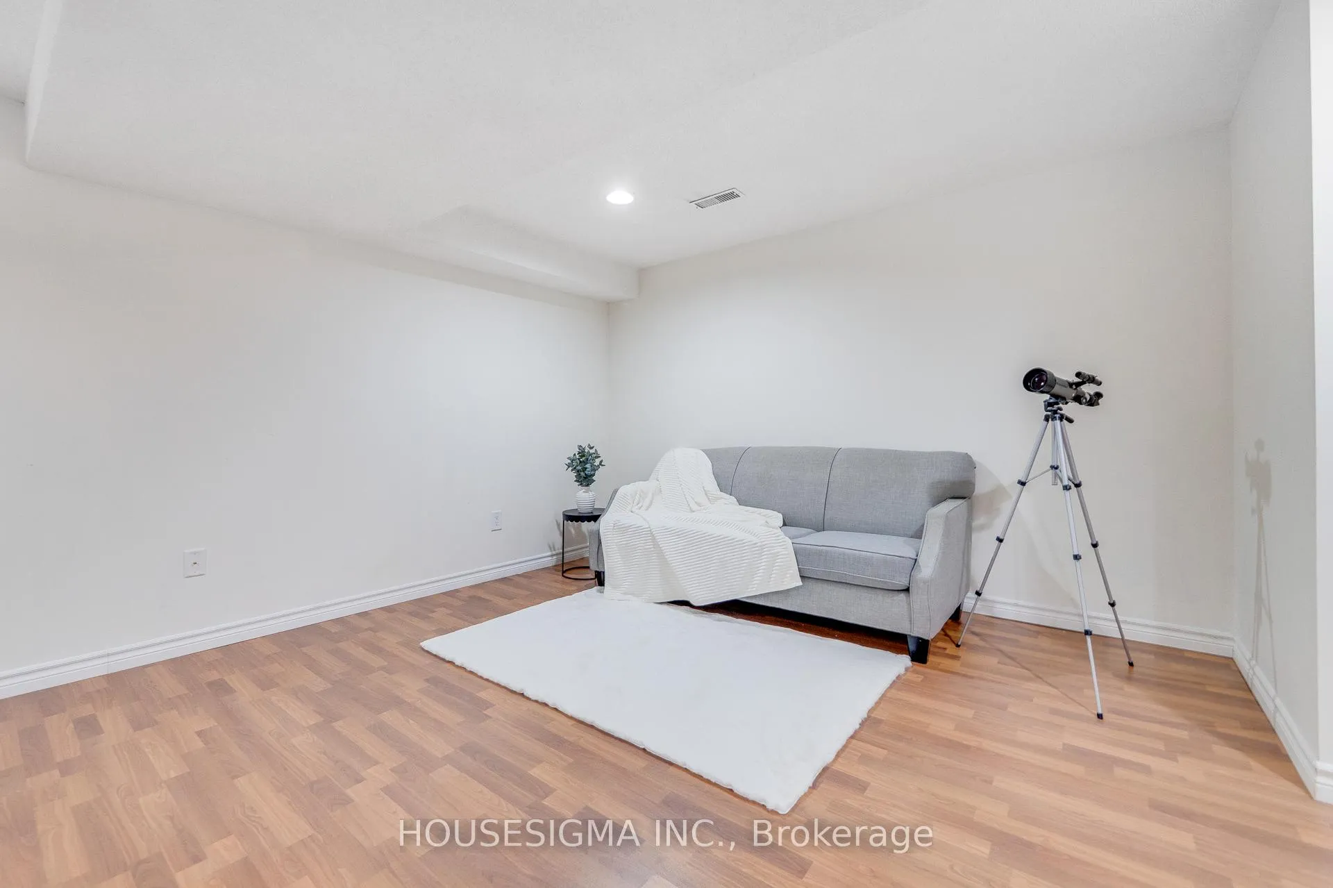 Photo 42 of 81 Kendrick Court, Hamilton, Ancaster — HOMEH