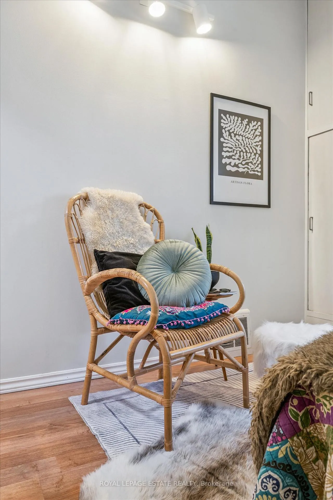 Photo 16 of 335 Craven Road N, Toronto, Greenwood-Coxwell — HOMEH