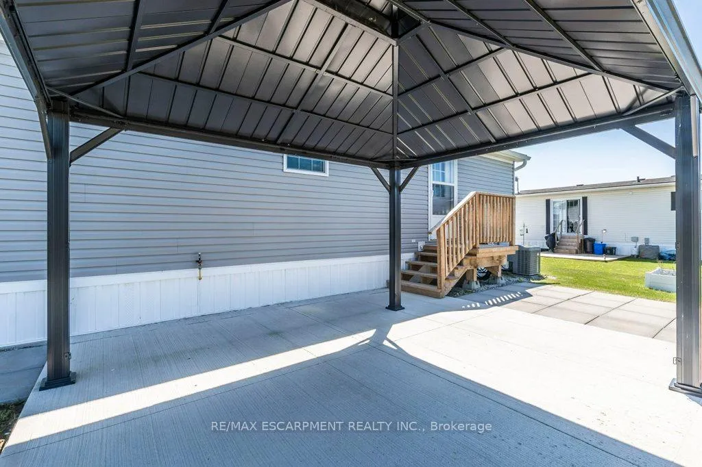 Photo 28 of 9 Hickory Hollow, Haldimand, Nanticoke — HOMEH