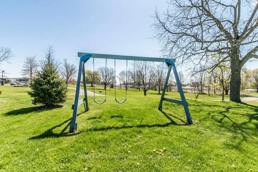 Photo 38 of 9 Hickory Hollow, Haldimand, Nanticoke — HOMEH