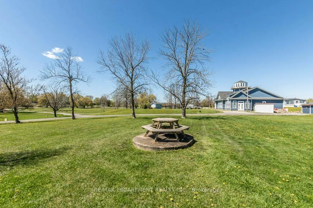 Photo 39 of 9 Hickory Hollow, Haldimand, Nanticoke — HOMEH