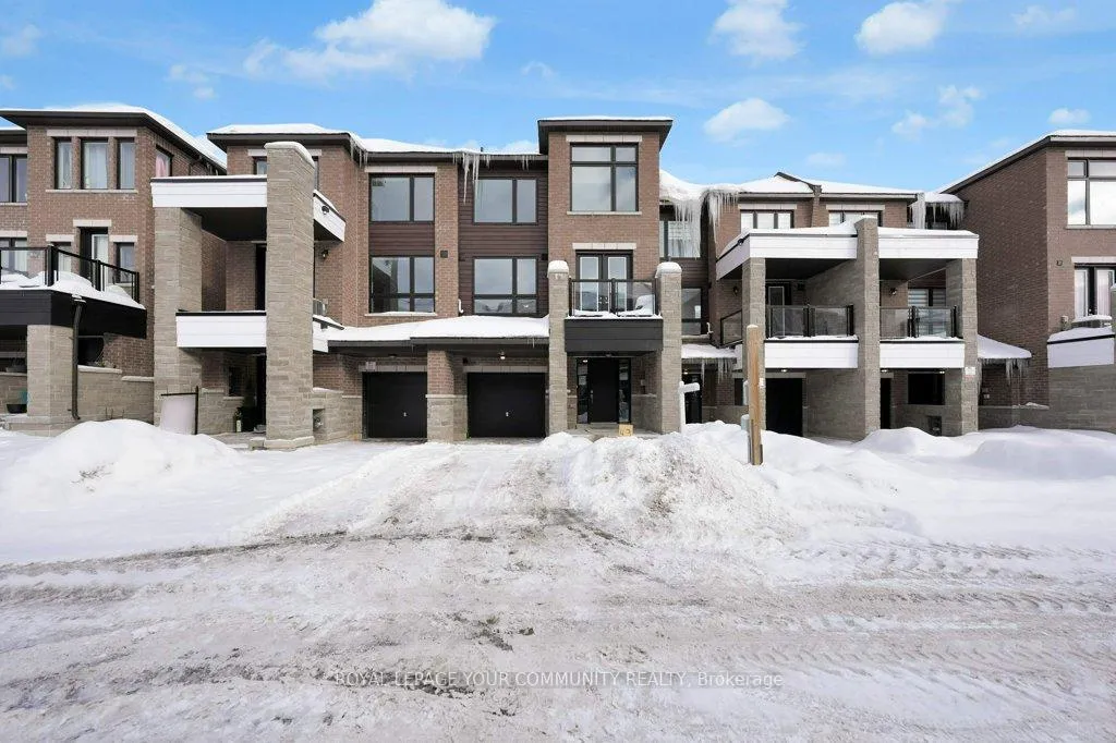 Photo 5 of 43 Spry Lane, Barrie, Innis-Shore — HOMEH