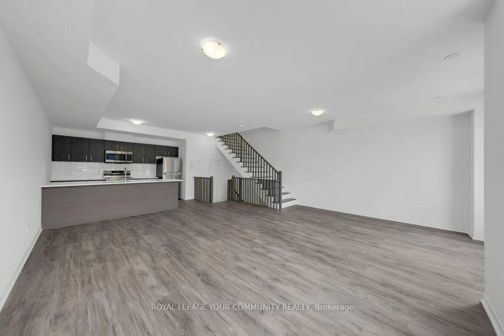 Photo 15 of 43 Spry Lane, Barrie, Innis-Shore — HOMEH