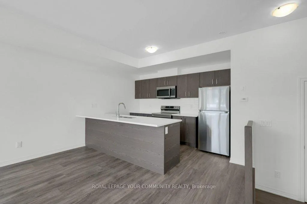 Photo 17 of 43 Spry Lane, Barrie, Innis-Shore — HOMEH