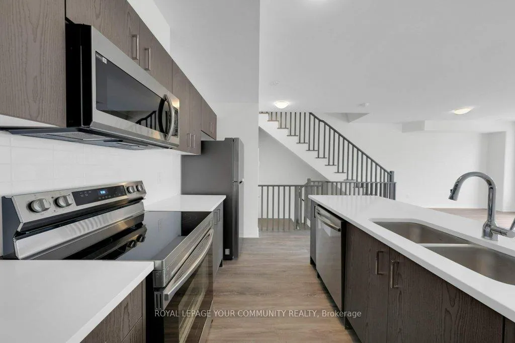 Photo 20 of 43 Spry Lane, Barrie, Innis-Shore — HOMEH