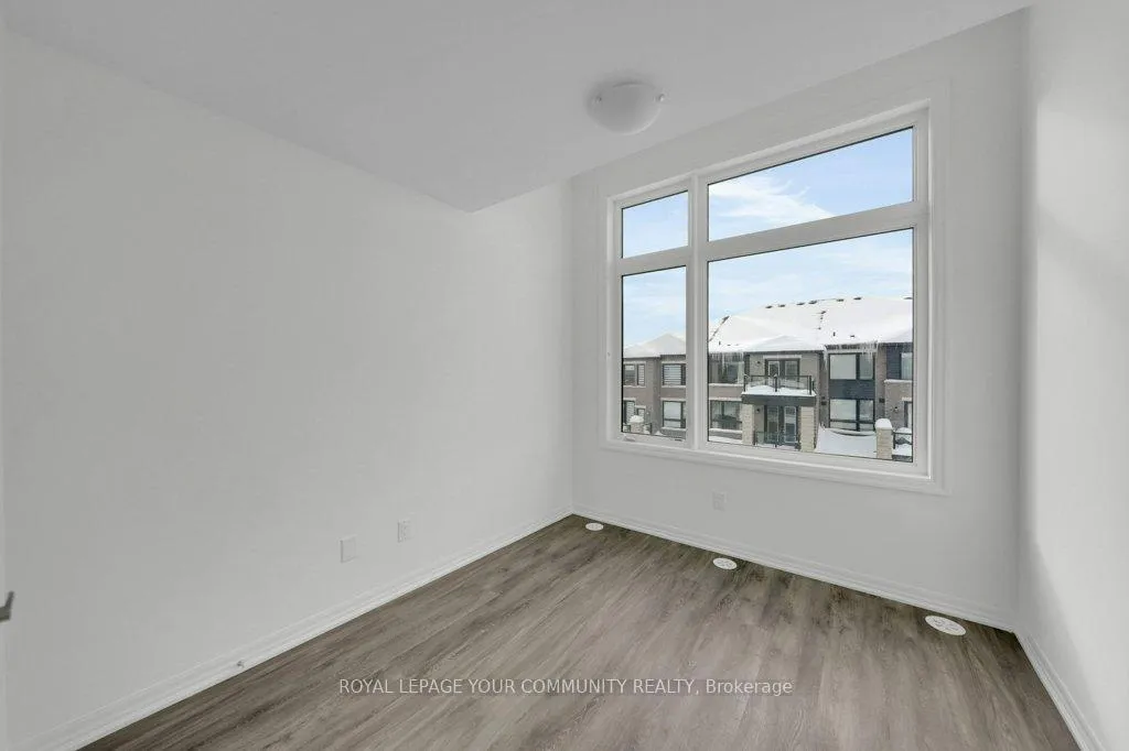 Photo 41 of 43 Spry Lane, Barrie, Innis-Shore — HOMEH