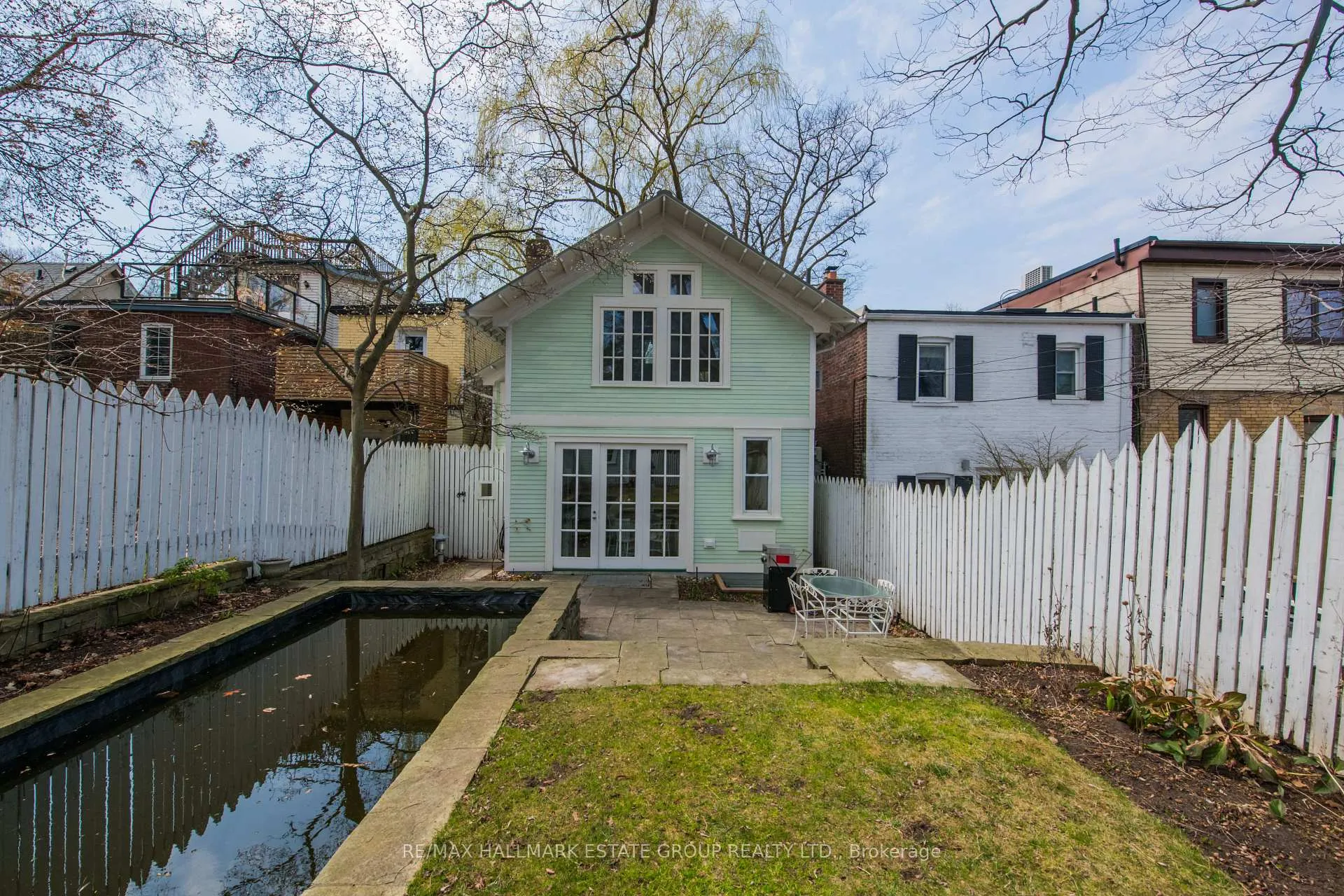 Photo 43 of 223 Waverley Road, Toronto, The Beaches — HOMEH