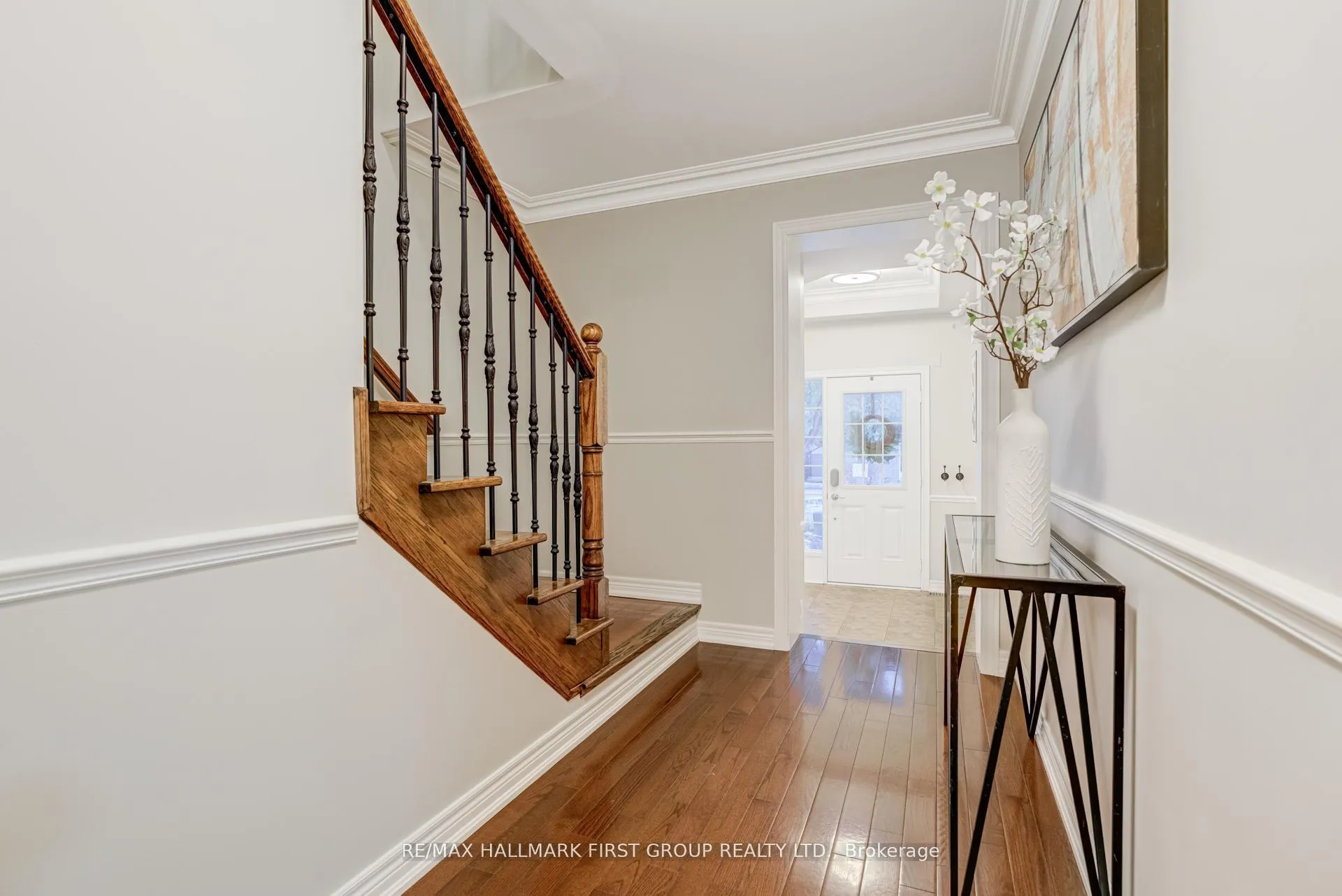 Photo 4 of 6 Lander Crescent, Clarington, Bowmanville — HOMEH