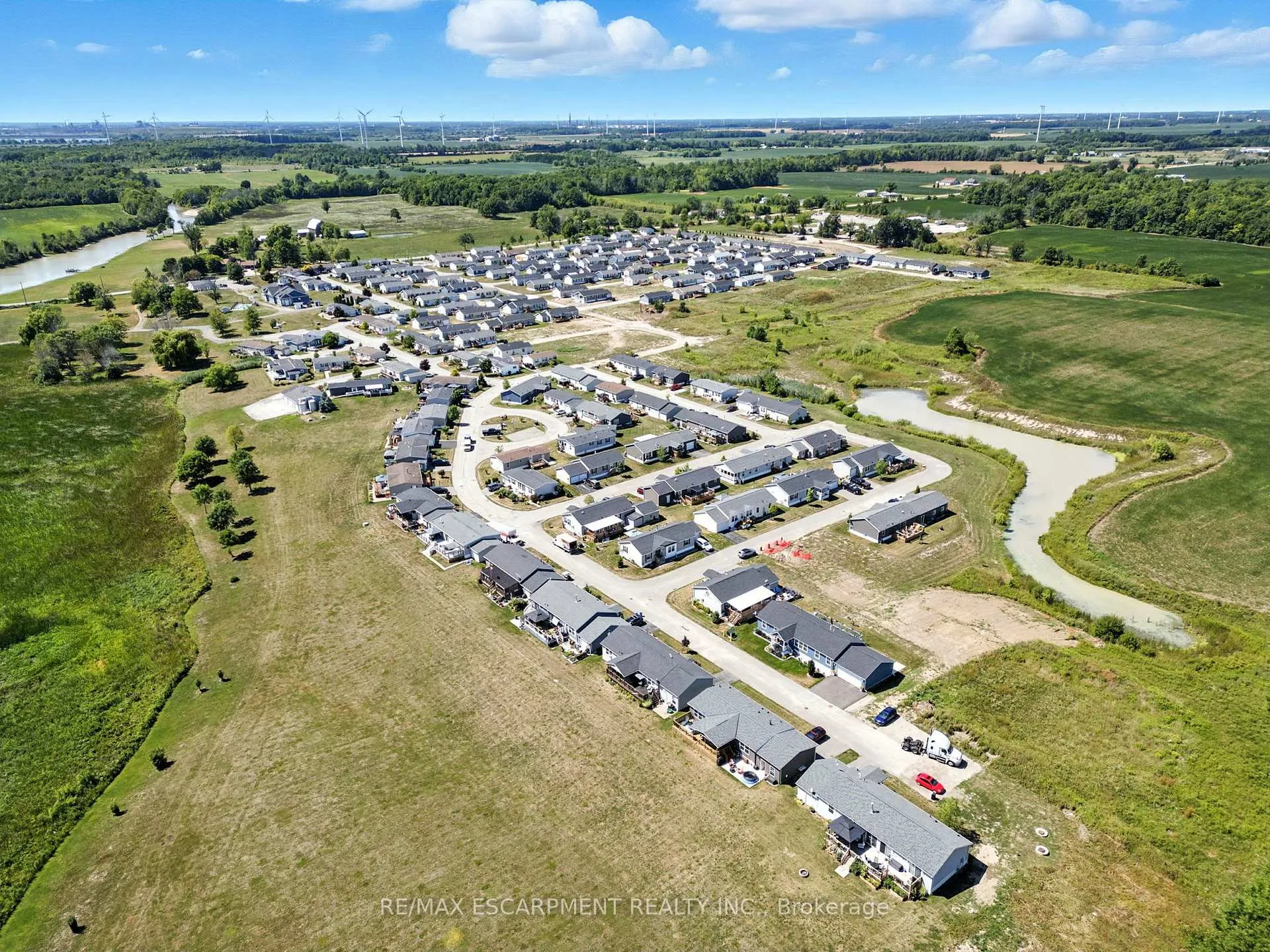 Photo 8 of 55 Riverbend Crescent, Haldimand, Nanticoke — HOMEH