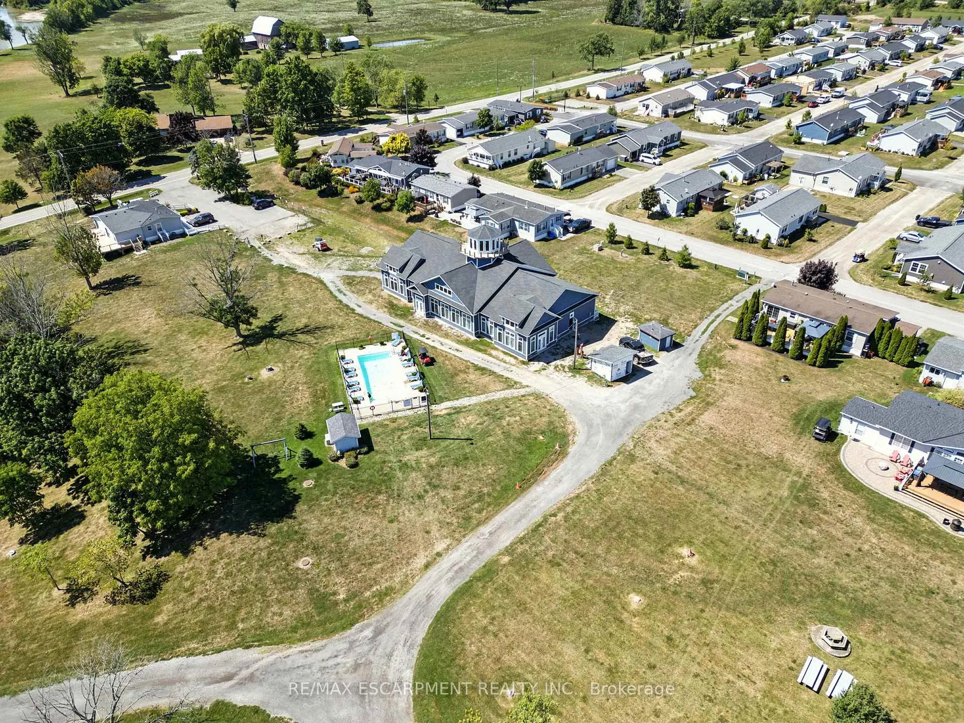Photo 10 of 55 Riverbend Crescent, Haldimand, Nanticoke — HOMEH