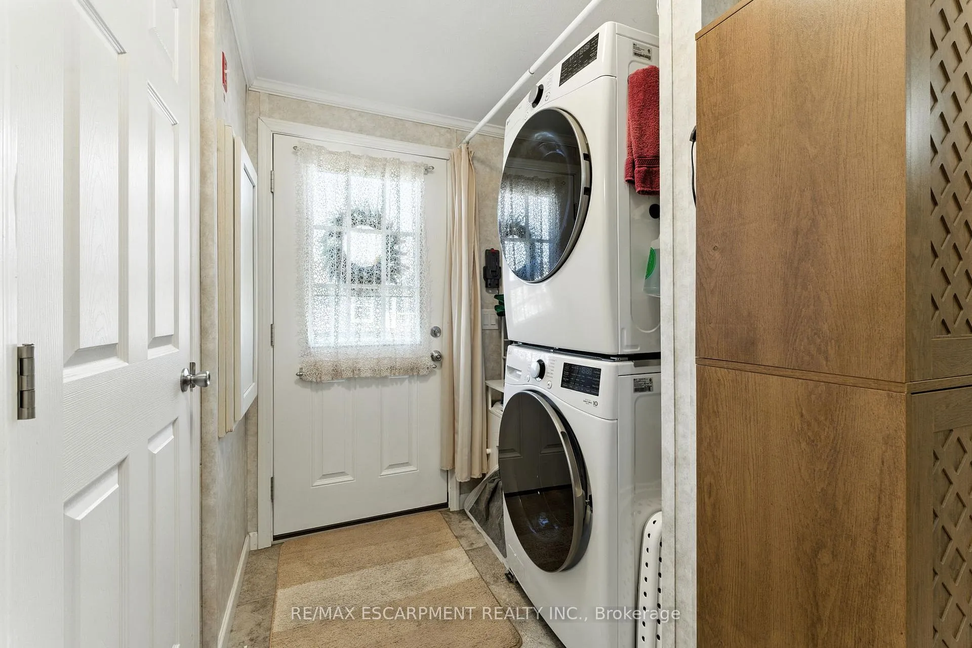 Photo 15 of 55 Riverbend Crescent, Haldimand, Nanticoke — HOMEH