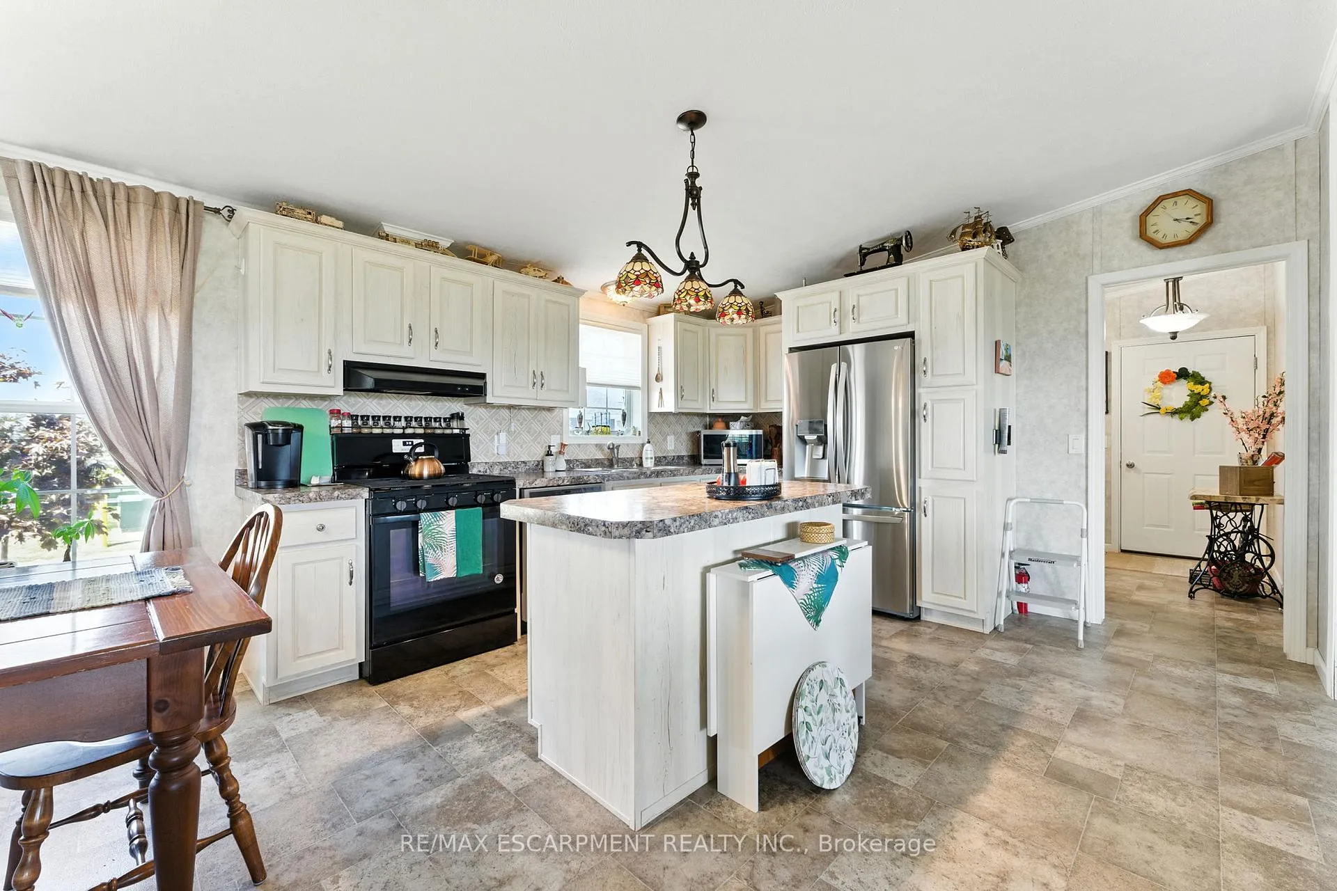 Photo 23 of 55 Riverbend Crescent, Haldimand, Nanticoke — HOMEH