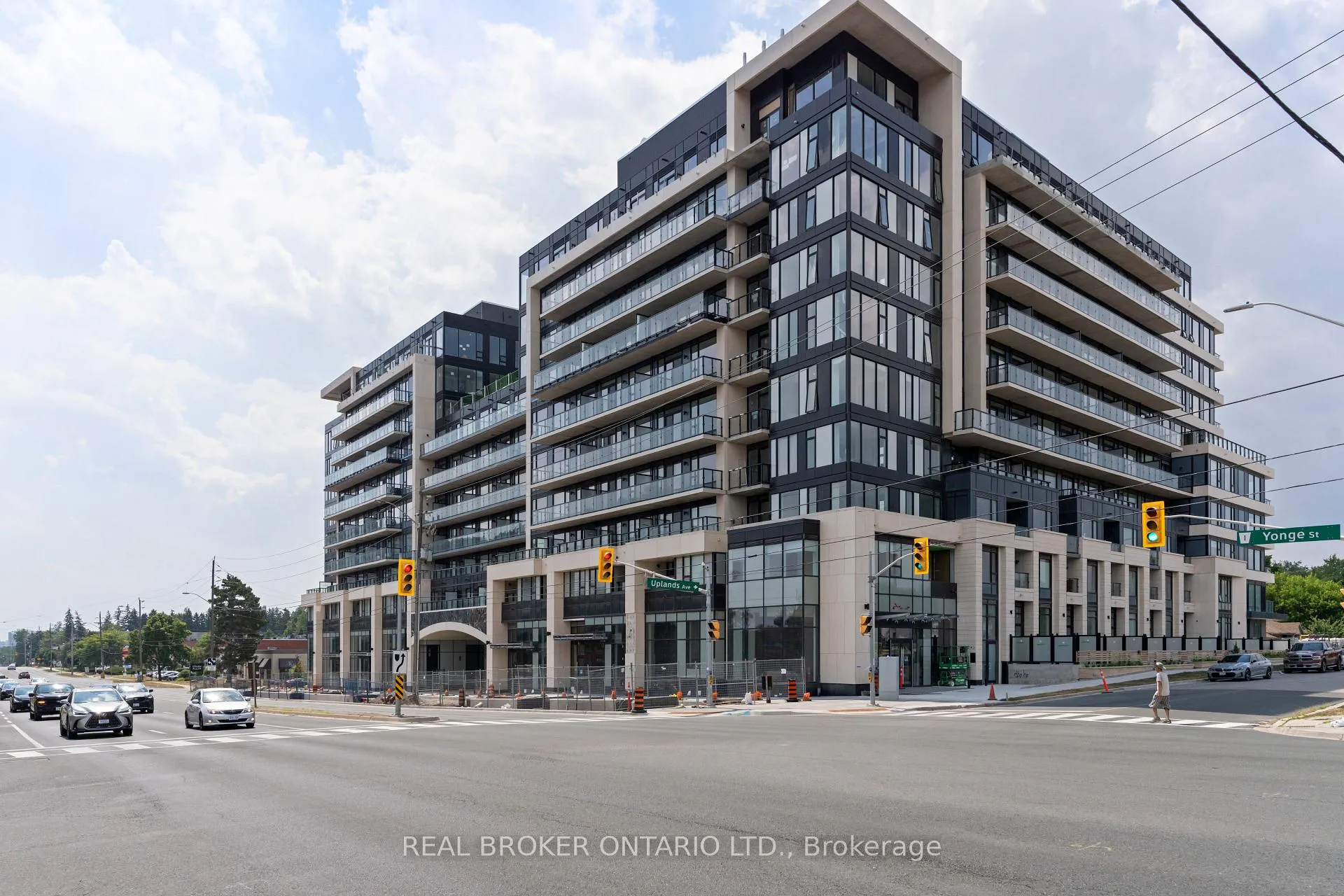 Photo 5 of Unit 104, 8188 Yonge Street, Vaughan, Uplands — HOMEH