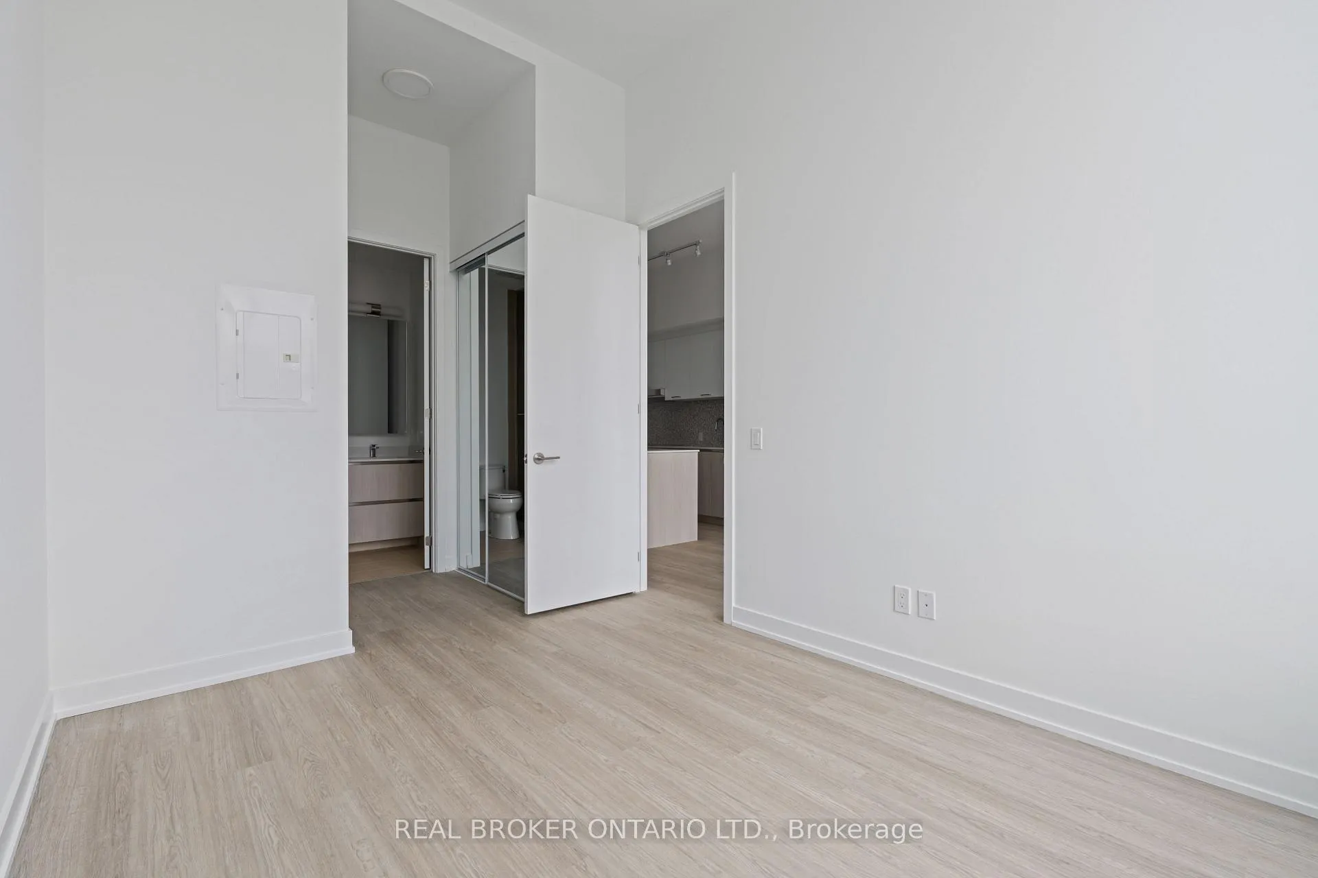 Photo 22 of Unit 104, 8188 Yonge Street, Vaughan, Uplands — HOMEH