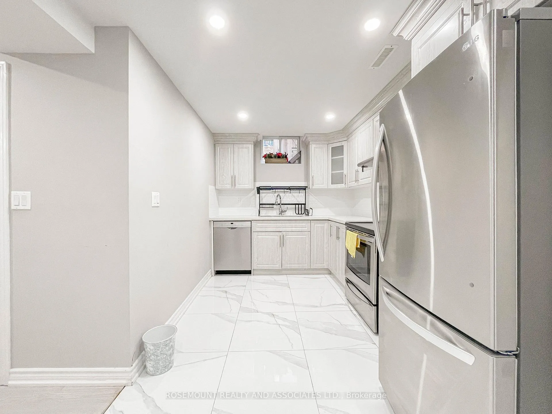 Photo 4 of 101 Gennela Square, Scarborough, Rouge — HOMEH