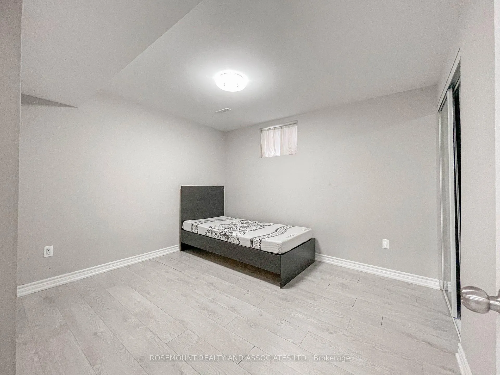 Photo 8 of 101 Gennela Square, Scarborough, Rouge — HOMEH