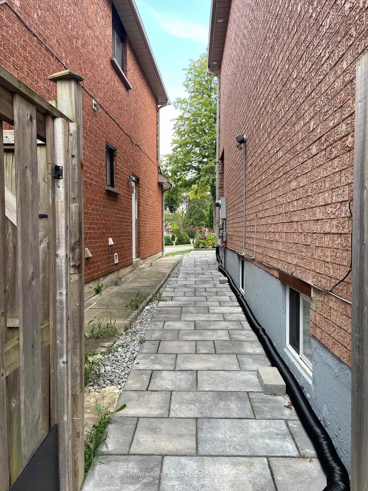 Photo 14 of 101 Gennela Square, Scarborough, Rouge — HOMEH