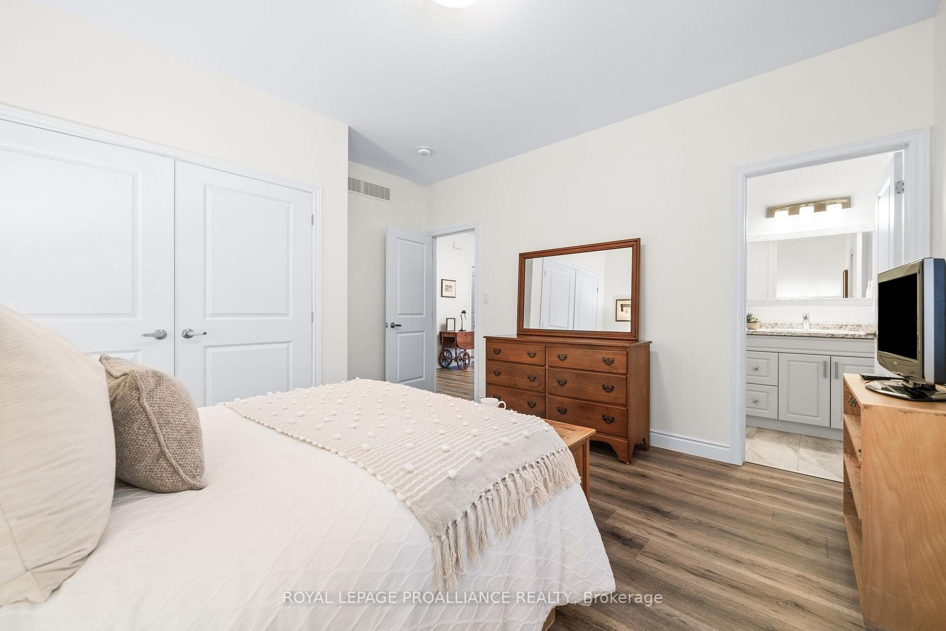 Photo 18 of 119 Sienna Avenue, Belleville, Belleville Ward — HOMEH