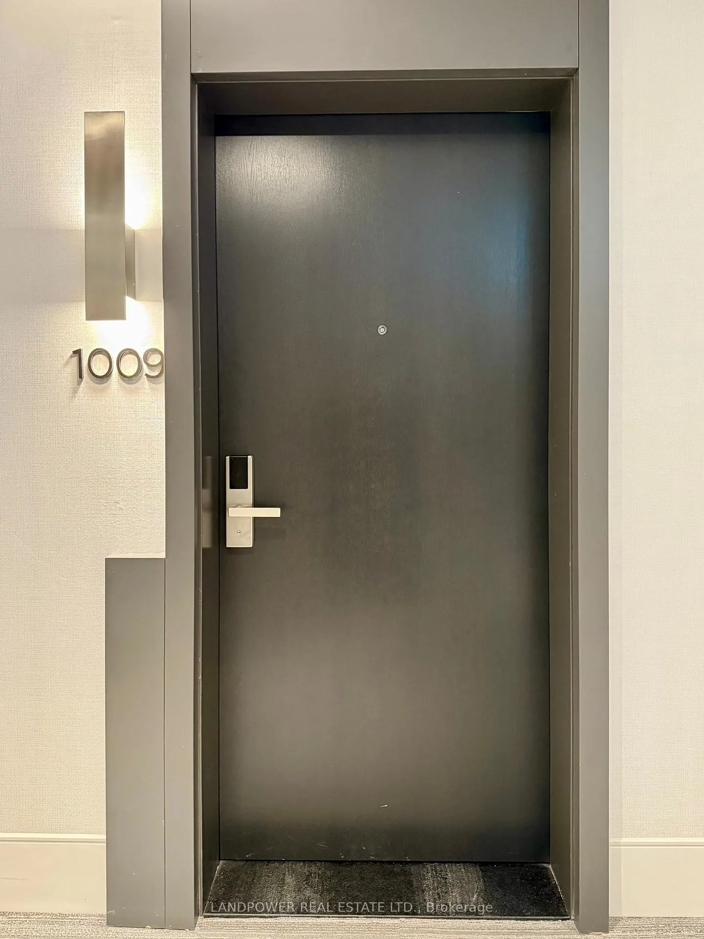 Photo 2 of Unit 1009, 38 Water Walk Drive, Markham, Unionville — HOMEH