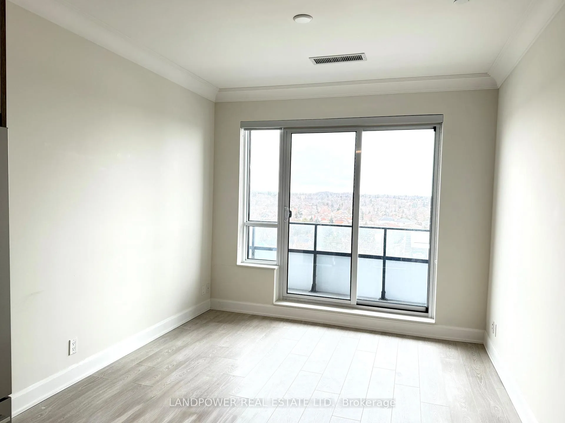 Photo 6 of Unit 1009, 38 Water Walk Drive, Markham, Unionville — HOMEH