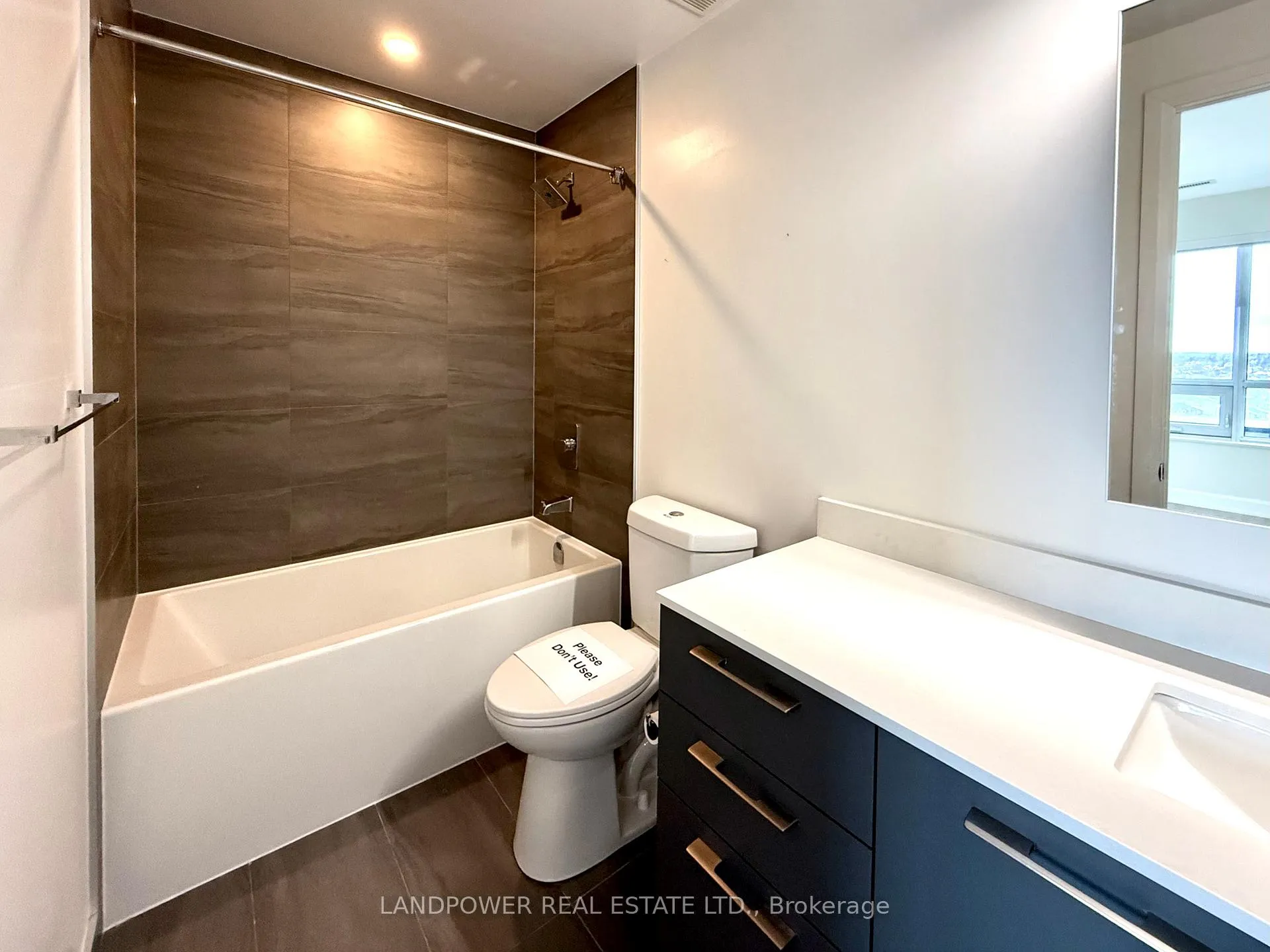 Photo 9 of Unit 1009, 38 Water Walk Drive, Markham, Unionville — HOMEH