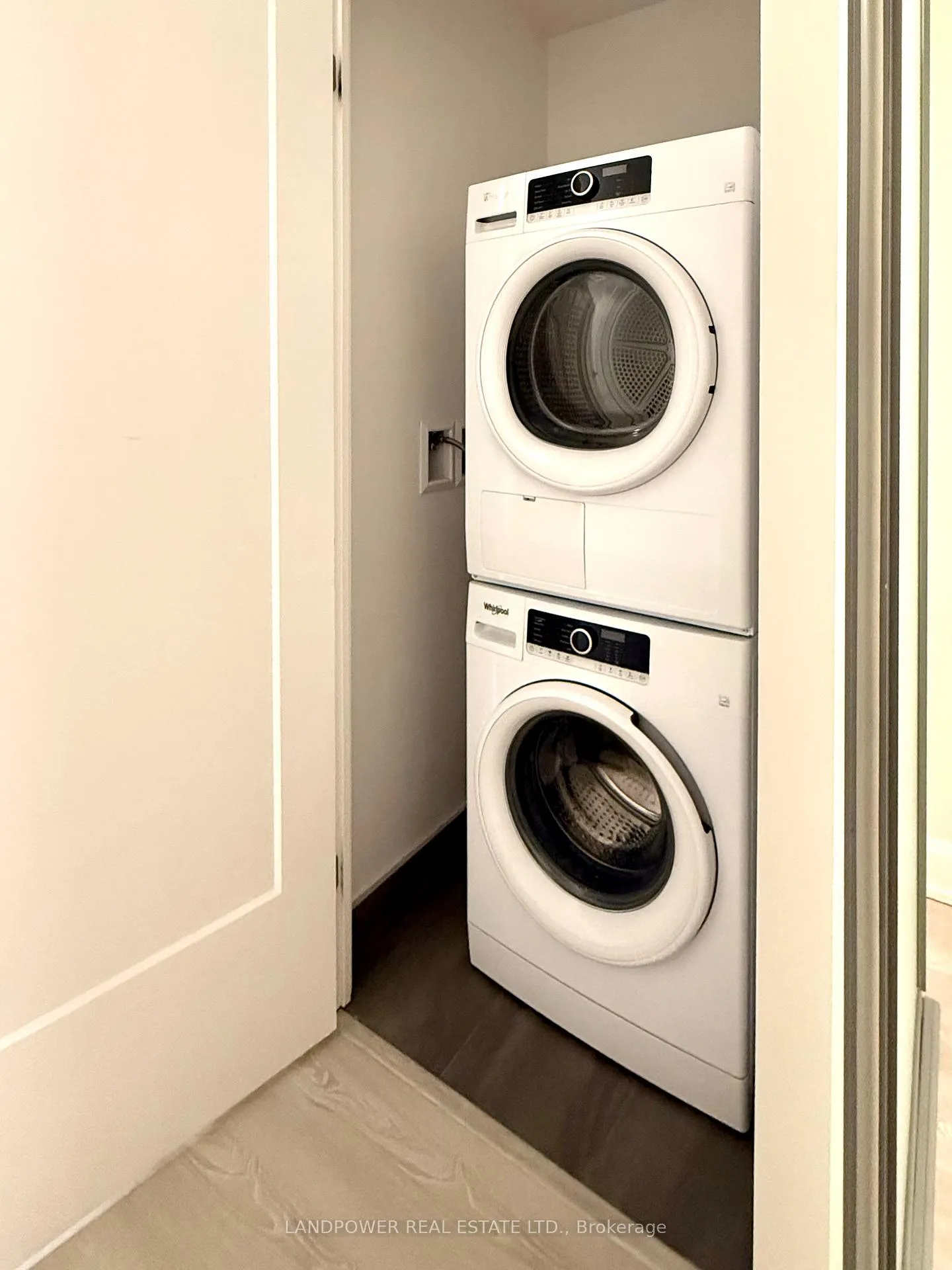 Photo 18 of Unit 1009, 38 Water Walk Drive, Markham, Unionville — HOMEH