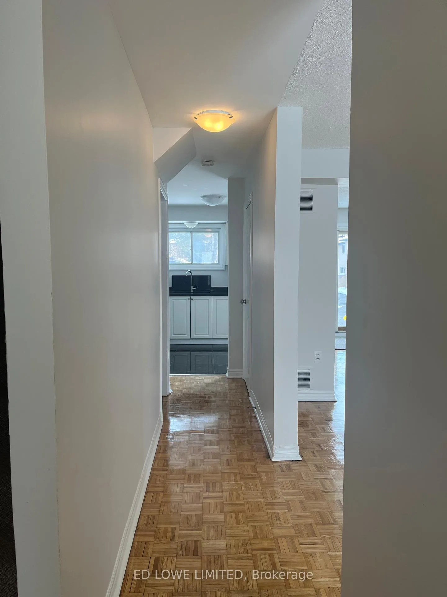 Photo 3 of Unit 6, 275 Blake Street, Barrie, North Shore — HOMEH