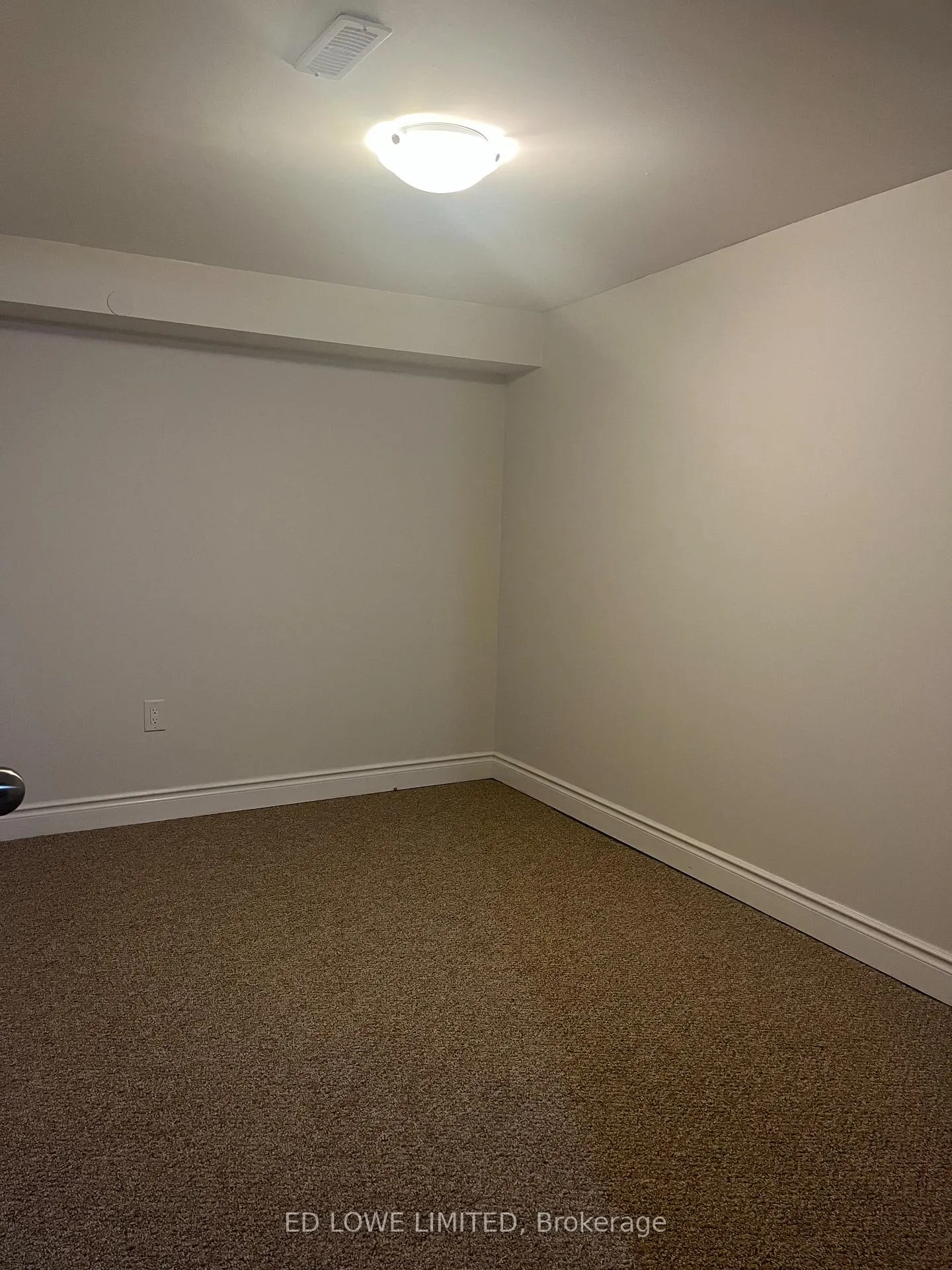 Photo 7 of Unit 6, 275 Blake Street, Barrie, North Shore — HOMEH