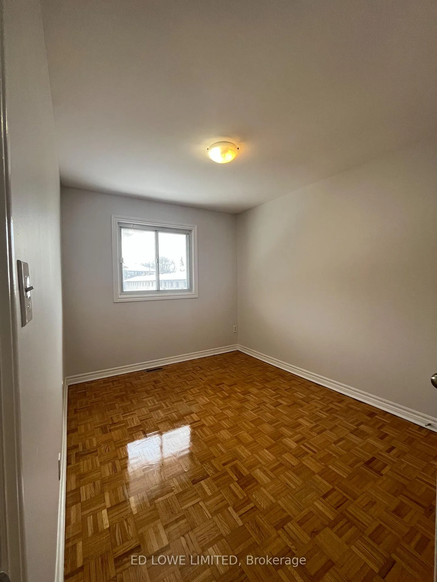 Photo 13 of Unit 6, 275 Blake Street, Barrie, North Shore — HOMEH