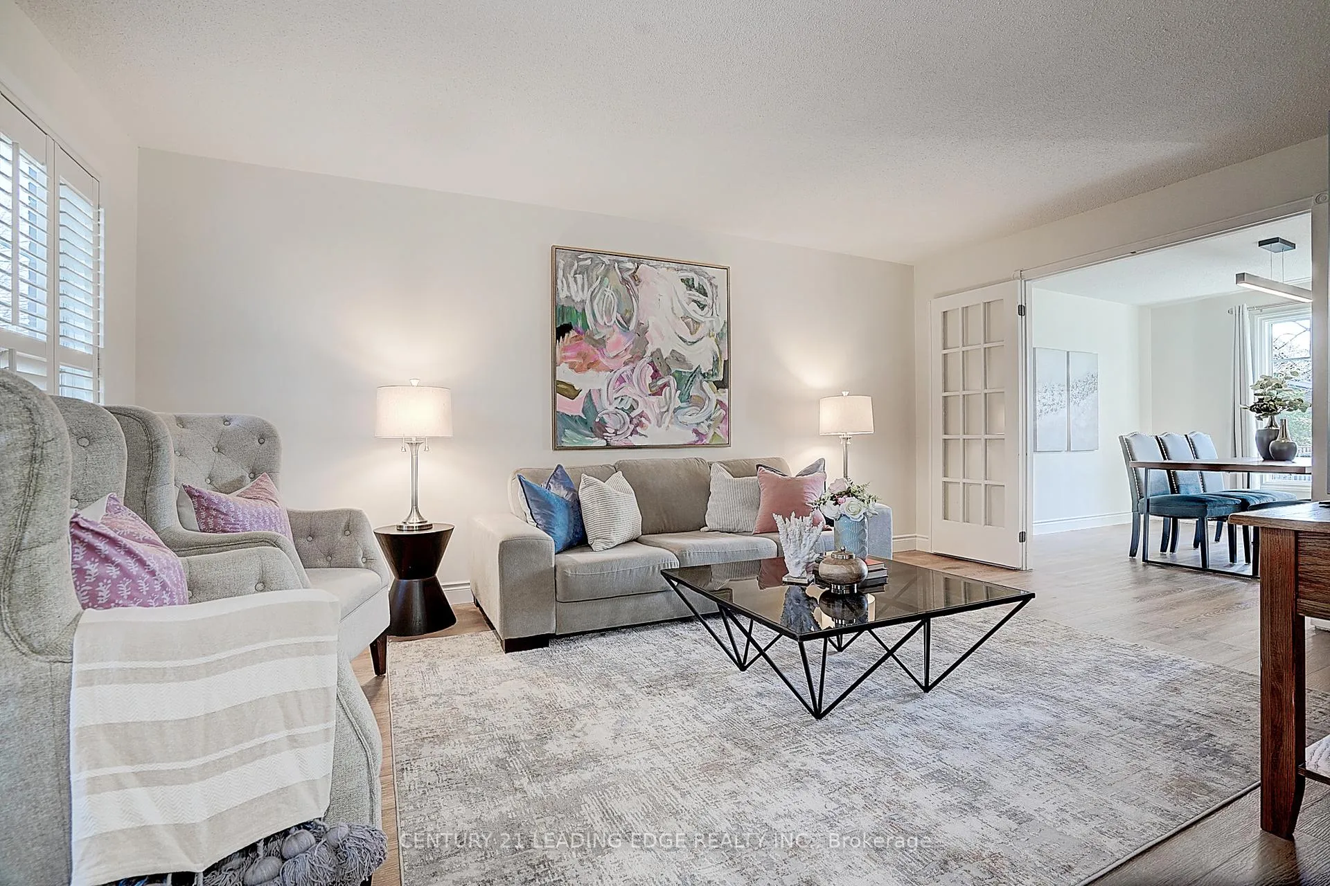 Photo 9 of 19 Meyer Circle, Markham, Markham Village — HOMEH