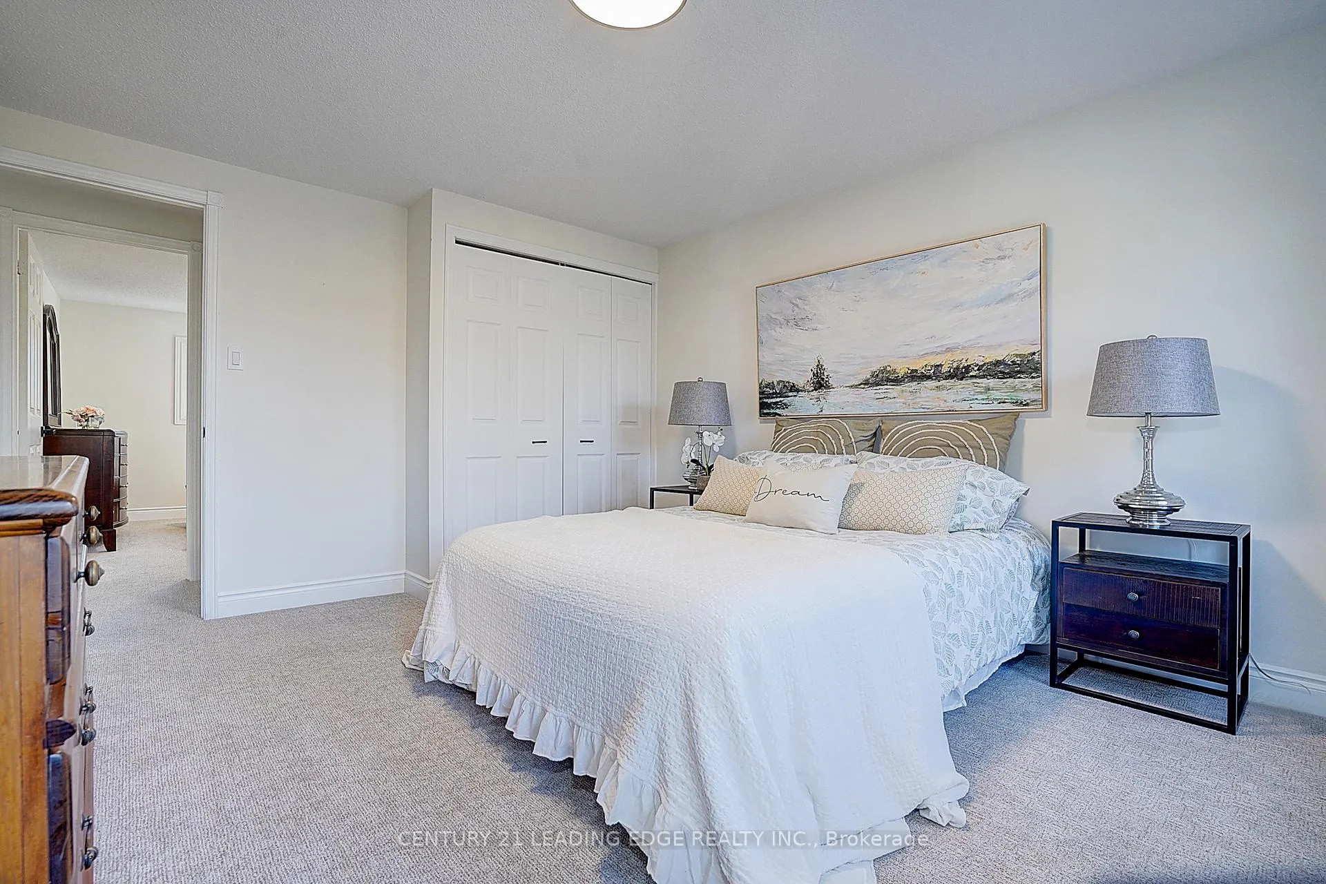 Photo 32 of 19 Meyer Circle, Markham, Markham Village — HOMEH