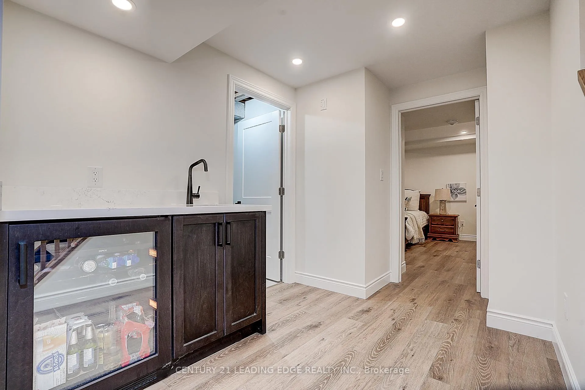 Photo 37 of 19 Meyer Circle, Markham, Markham Village — HOMEH