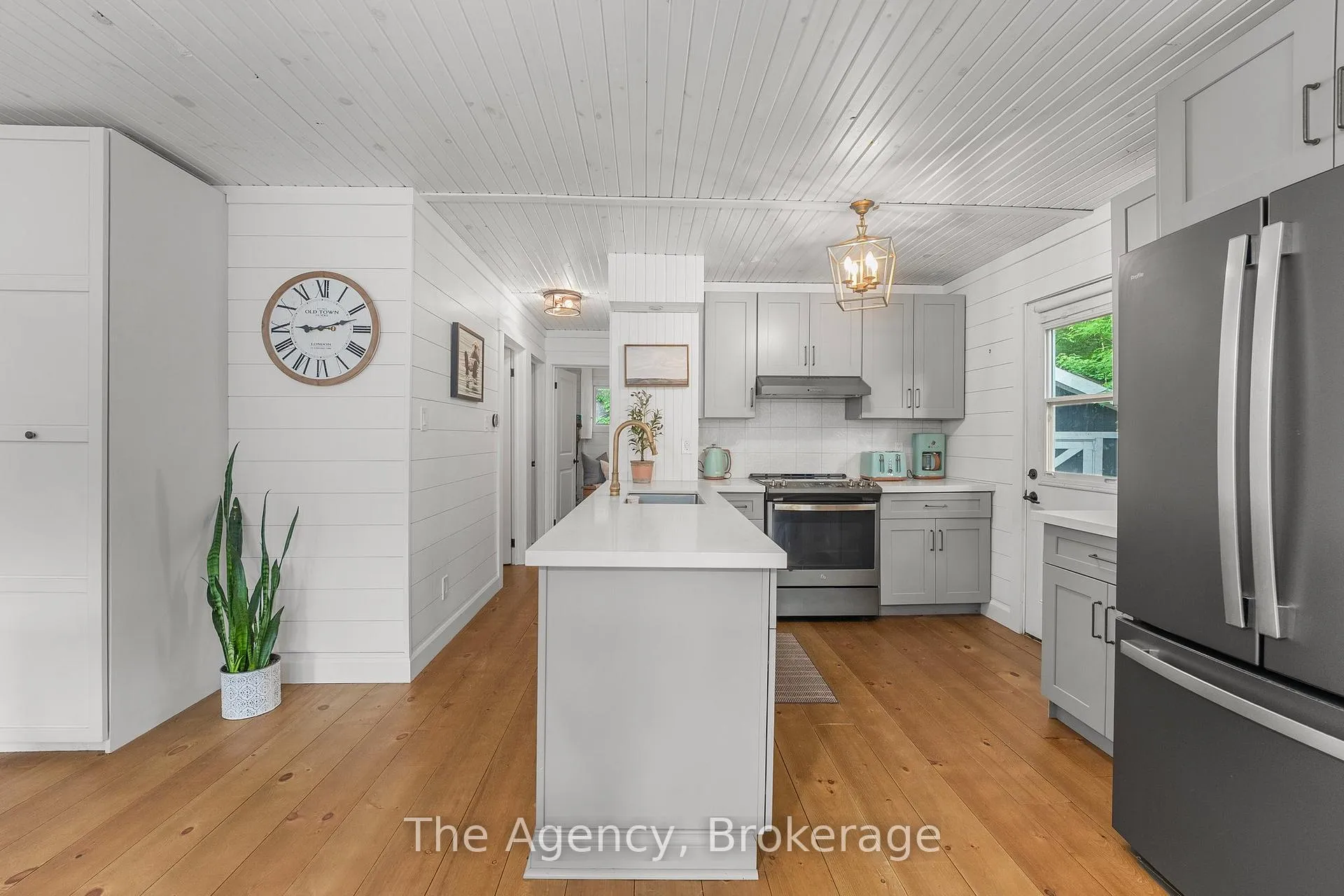 Photo 8 of 1333 Sherwood Forest Road, Bracebridge, Oakley — HOMEH