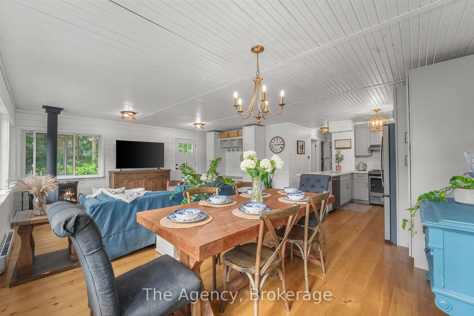 Photo 10 of 1333 Sherwood Forest Road, Bracebridge, Oakley — HOMEH