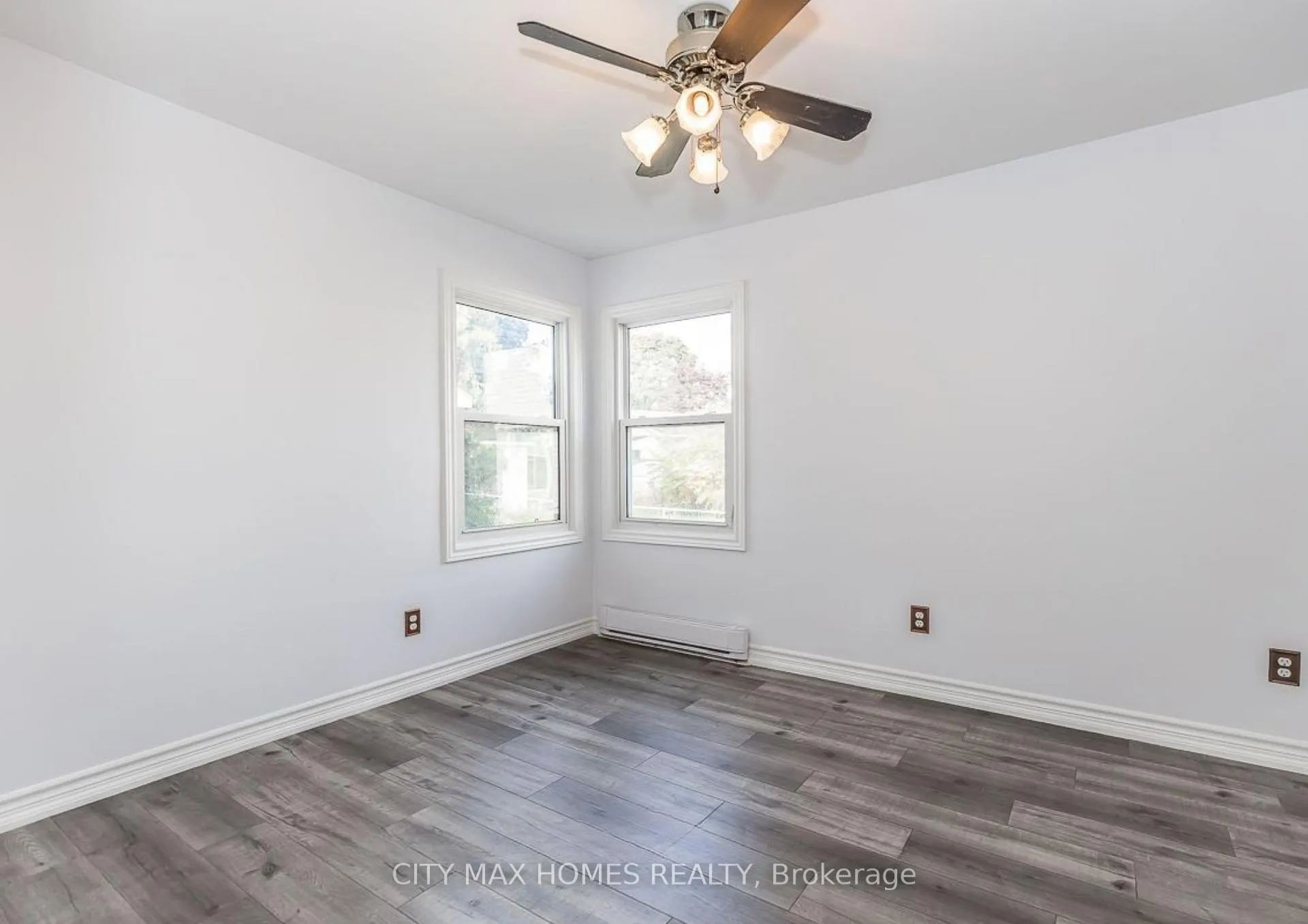 Photo 6 of 45 Glynn Road, Ajax, South West — HOMEH